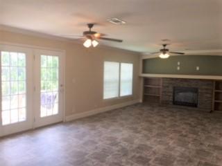 METES & BOUNDS - Residential Lease