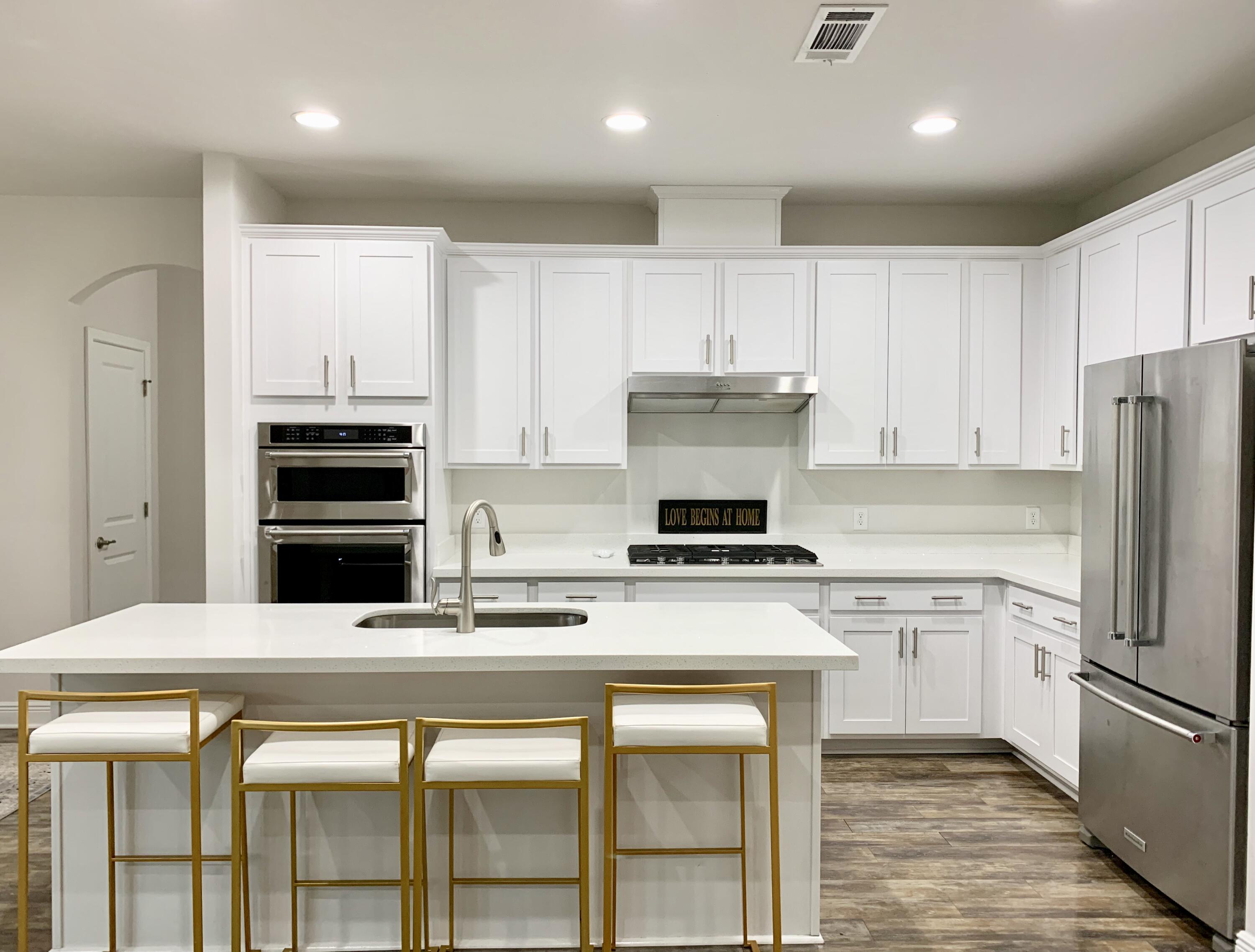 HAMMOCK BAY - Residential