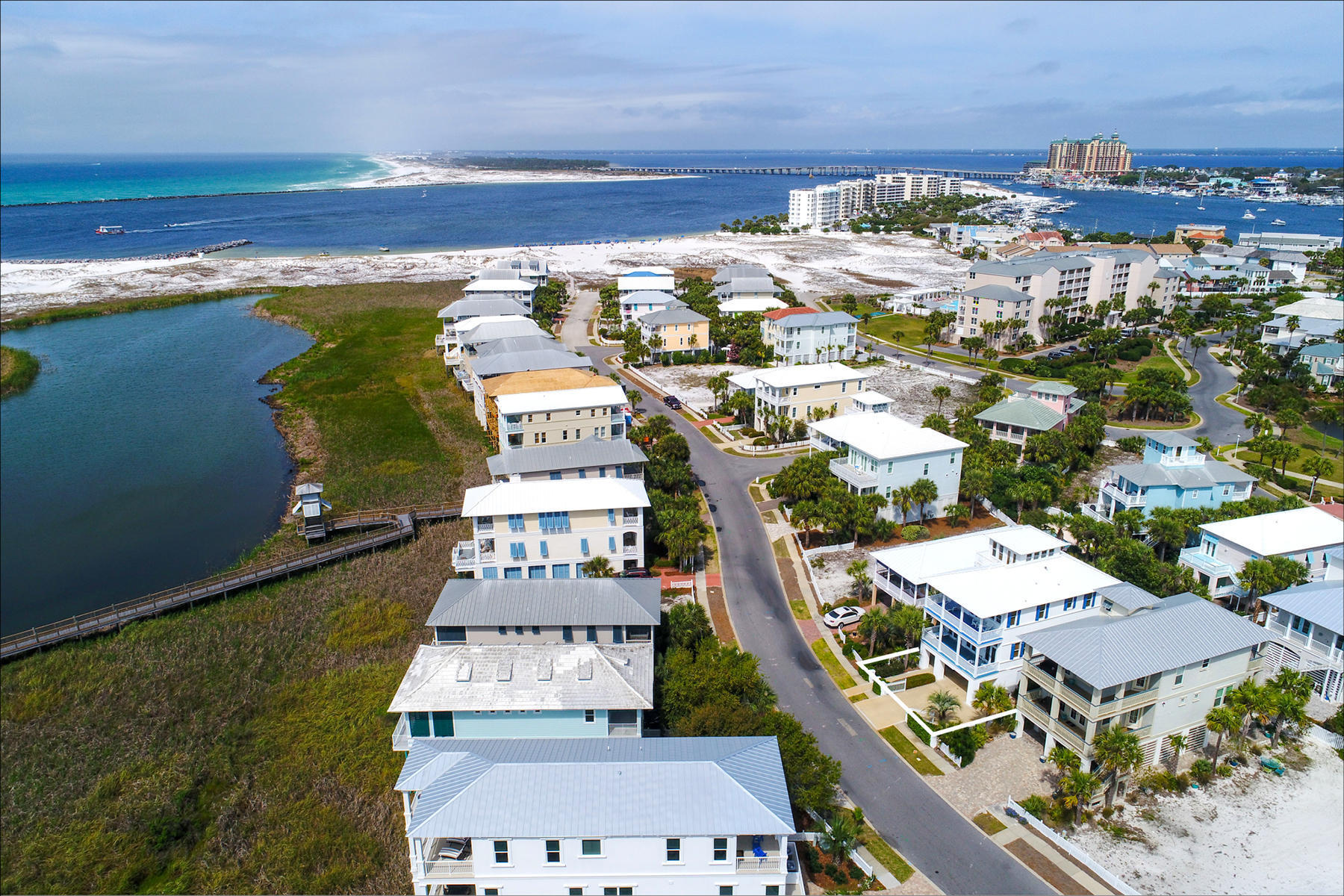 DESTIN POINTE - Residential