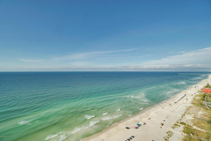 MAJESTIC BEACH TOWERS I - Residential