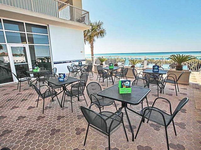 MAJESTIC BEACH TOWERS I - Residential