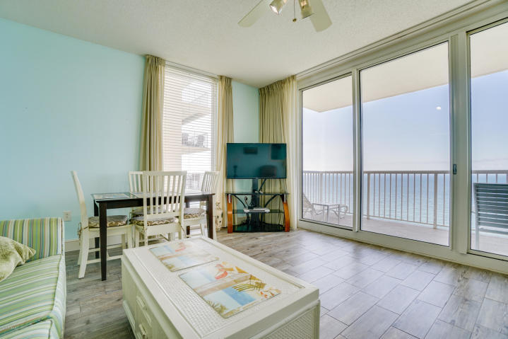 MAJESTIC BEACH TOWERS I - Residential