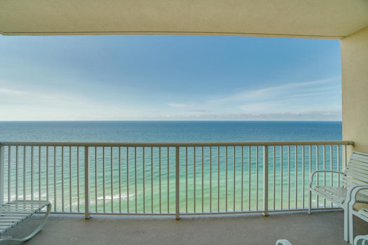 MAJESTIC BEACH TOWERS I - Residential