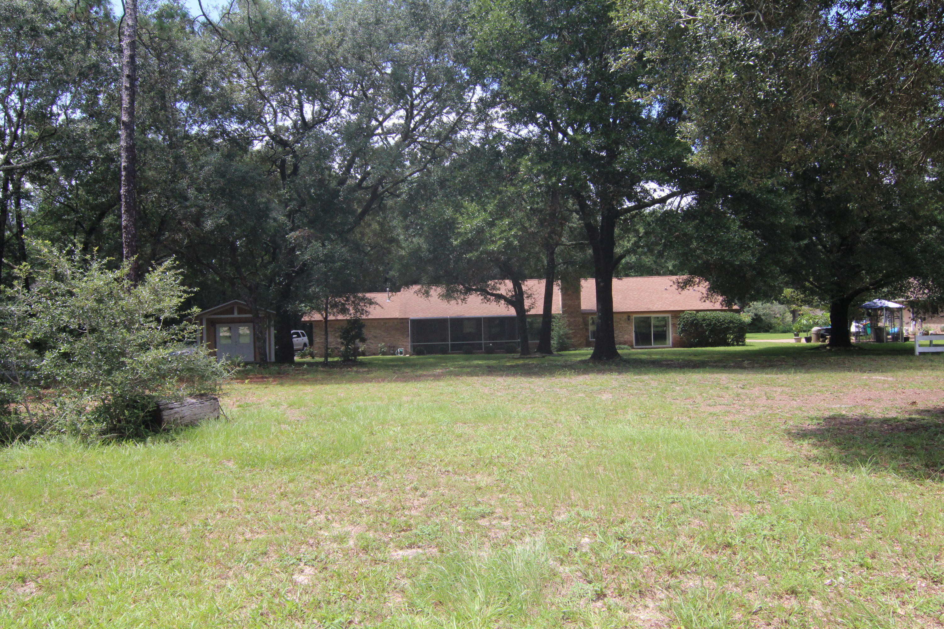 LE CHATEAU - Residential