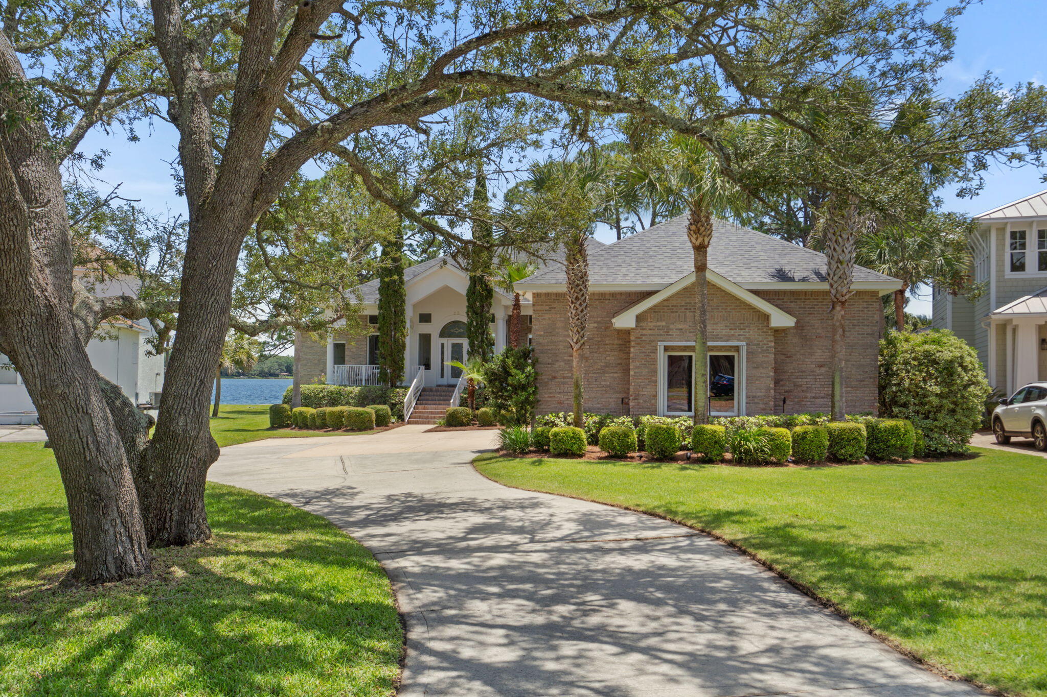 23 Paradise Point Road