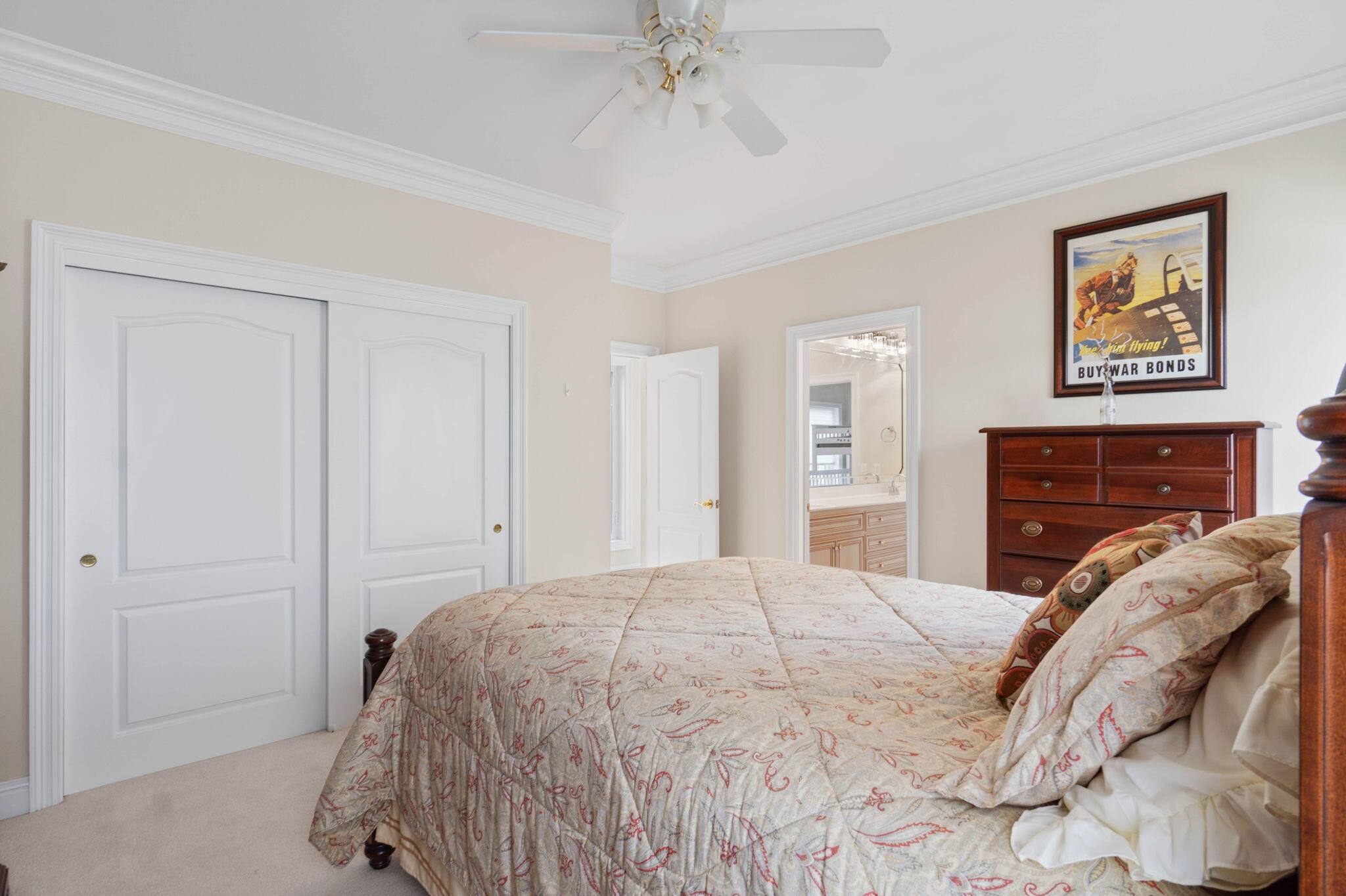 PARADISE POINT - Residential