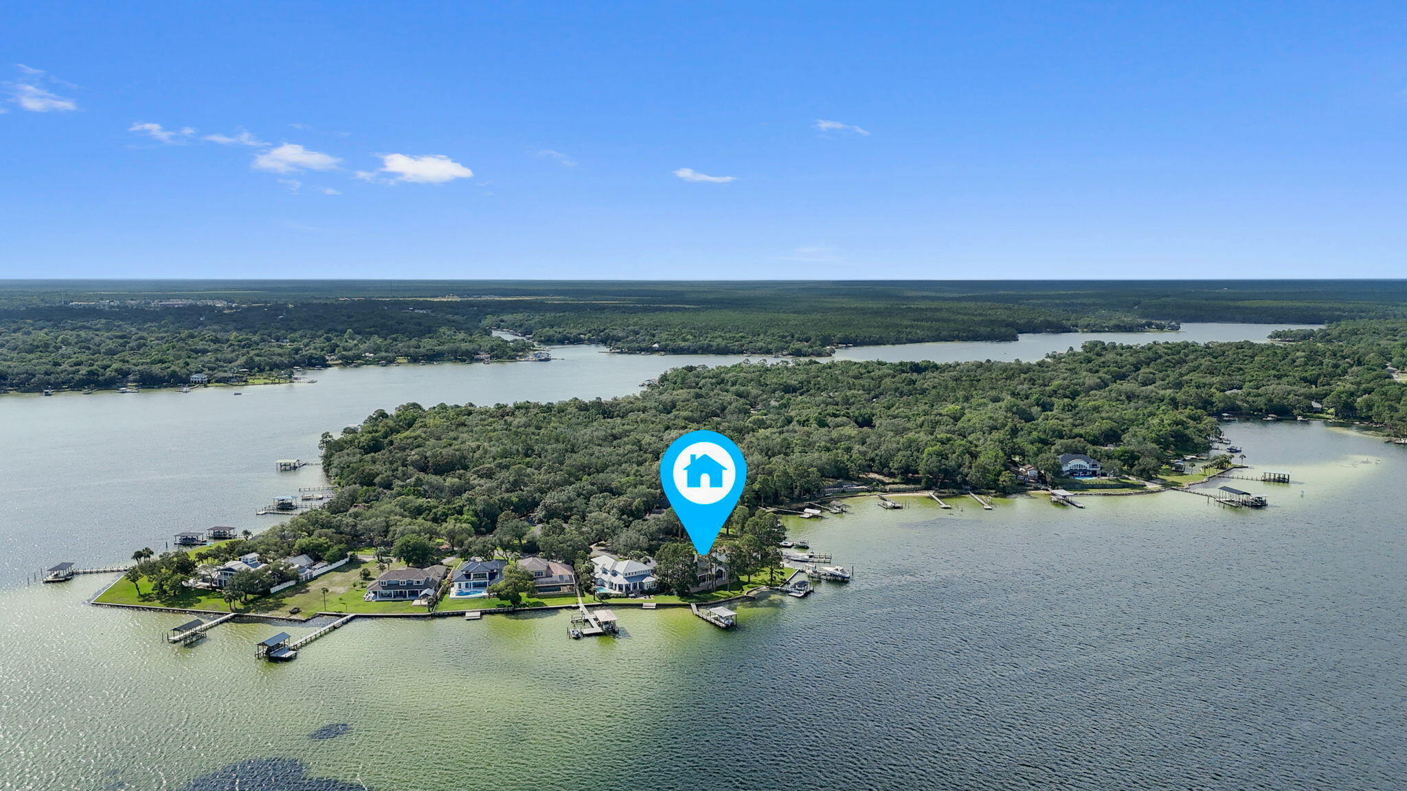 PARADISE POINT - Residential