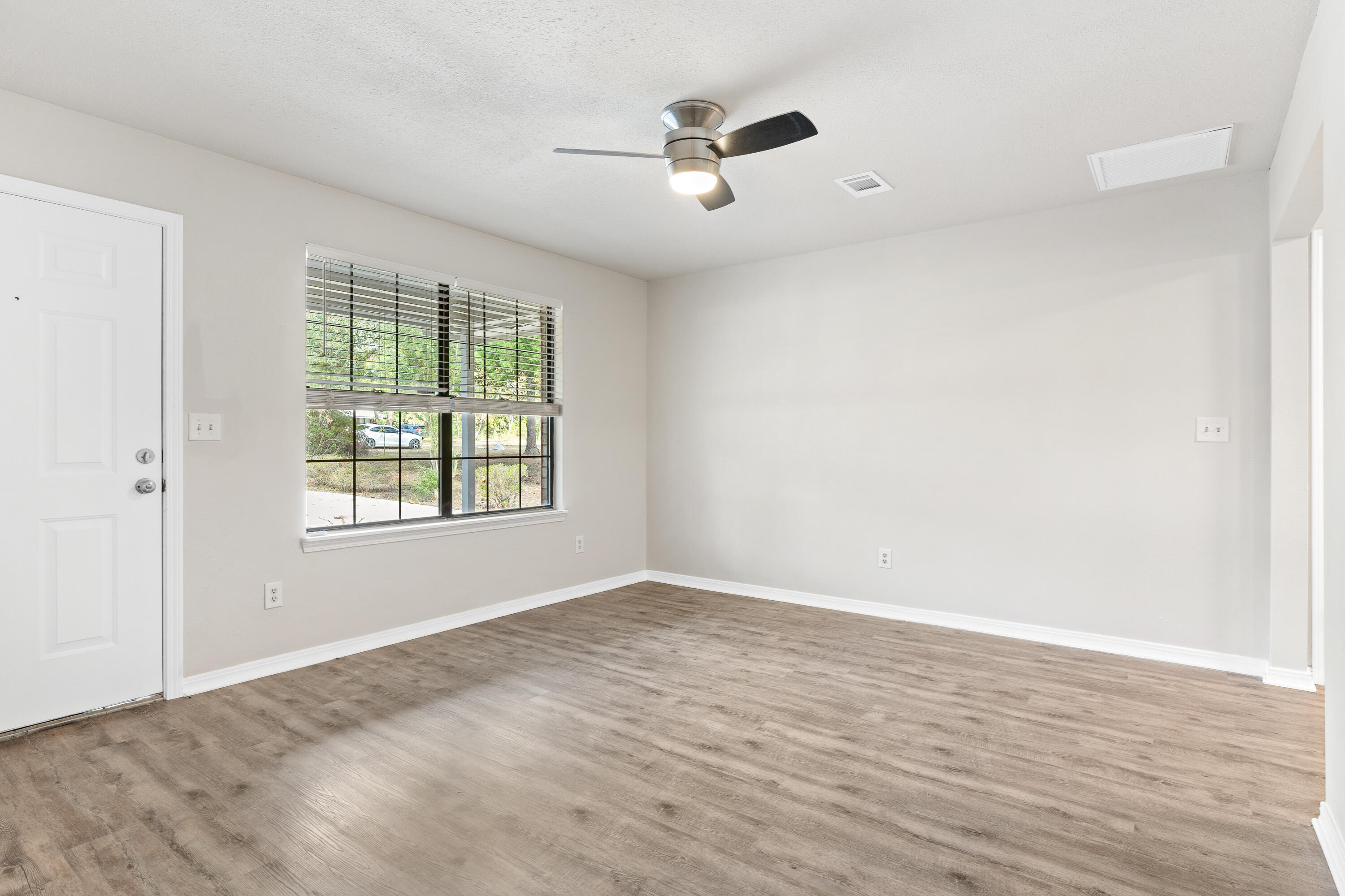 JUNIPER LAKE ESTATES - Residential