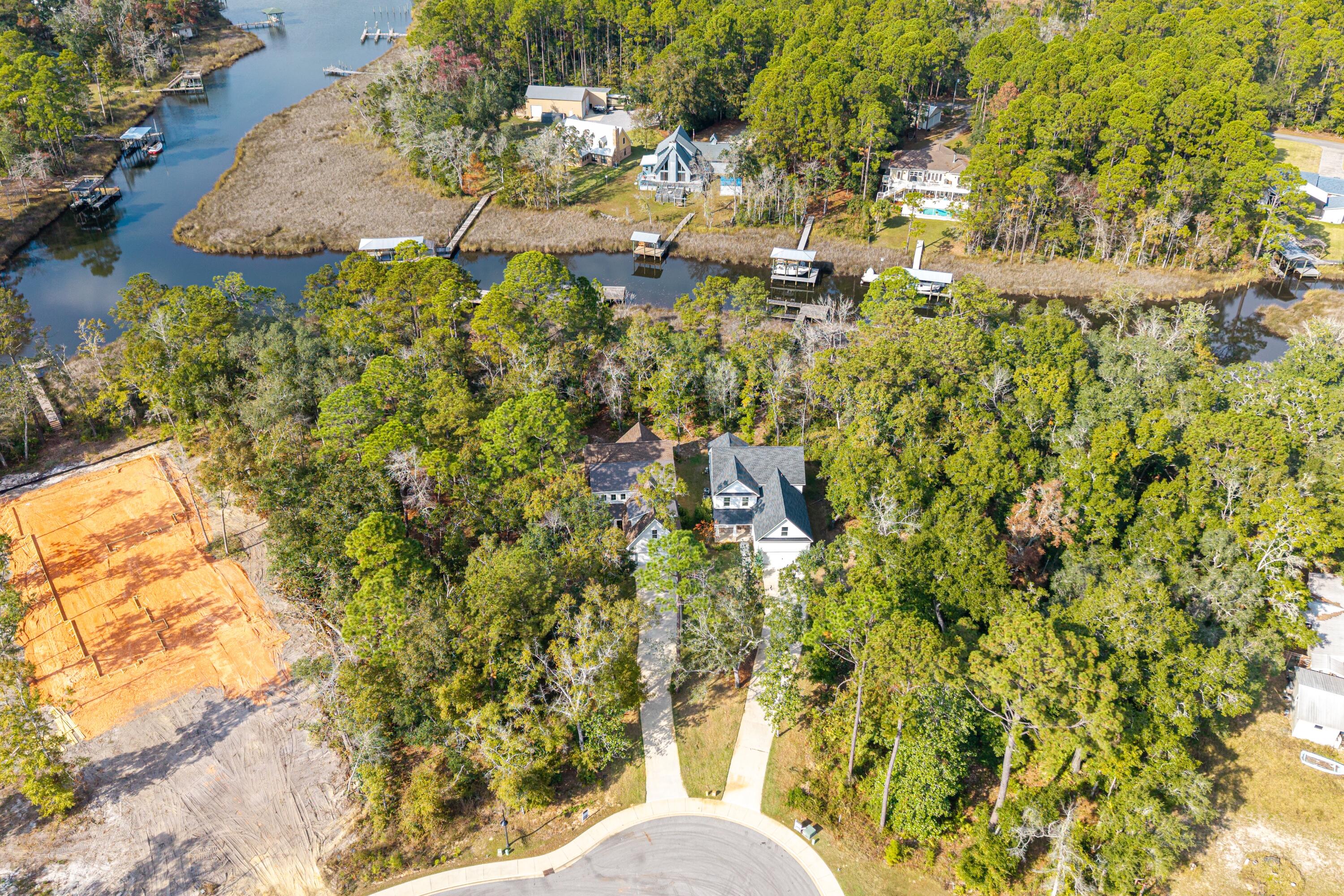 REDFISH POINT - Residential