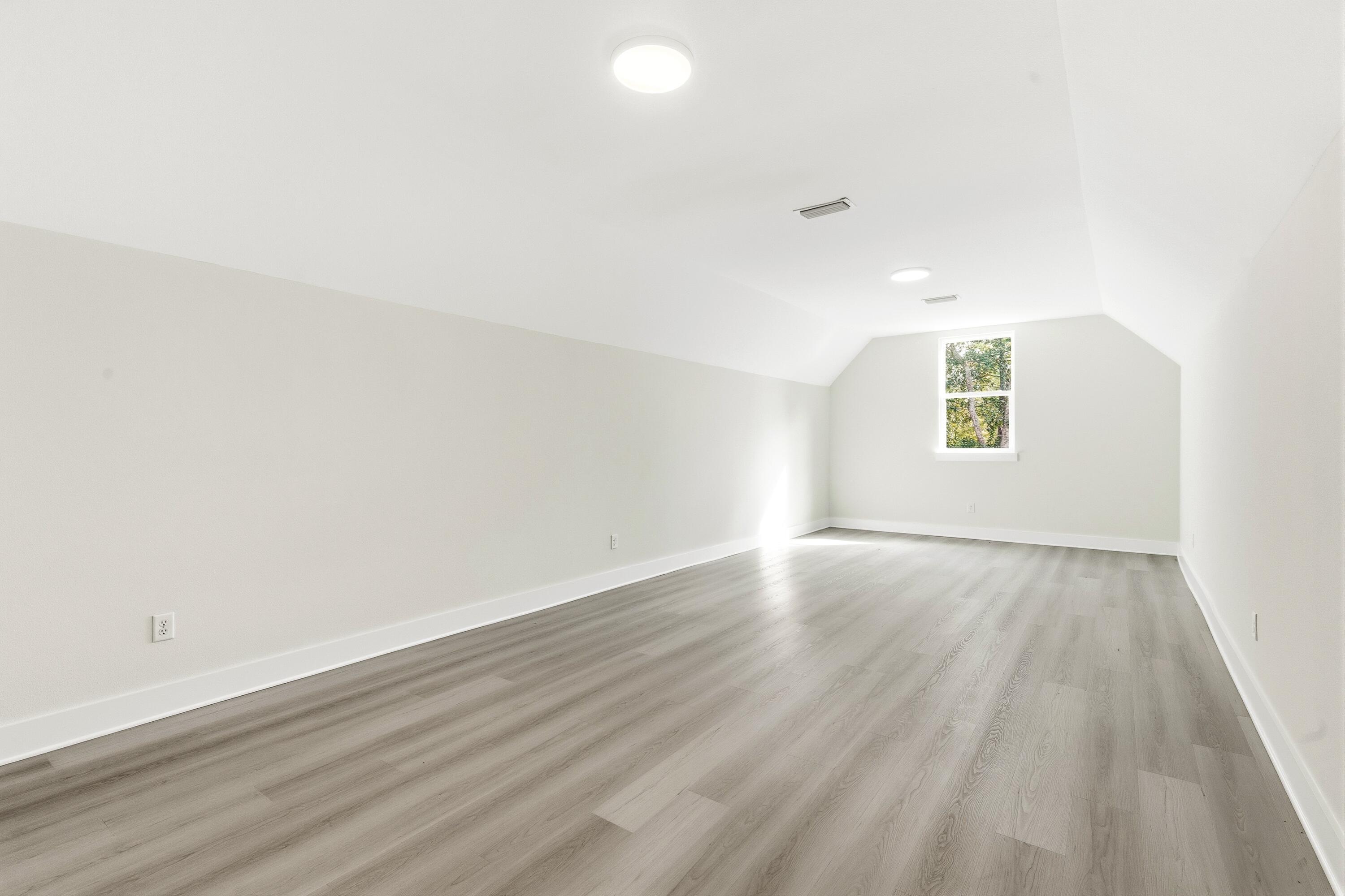 REDFISH POINT - Residential