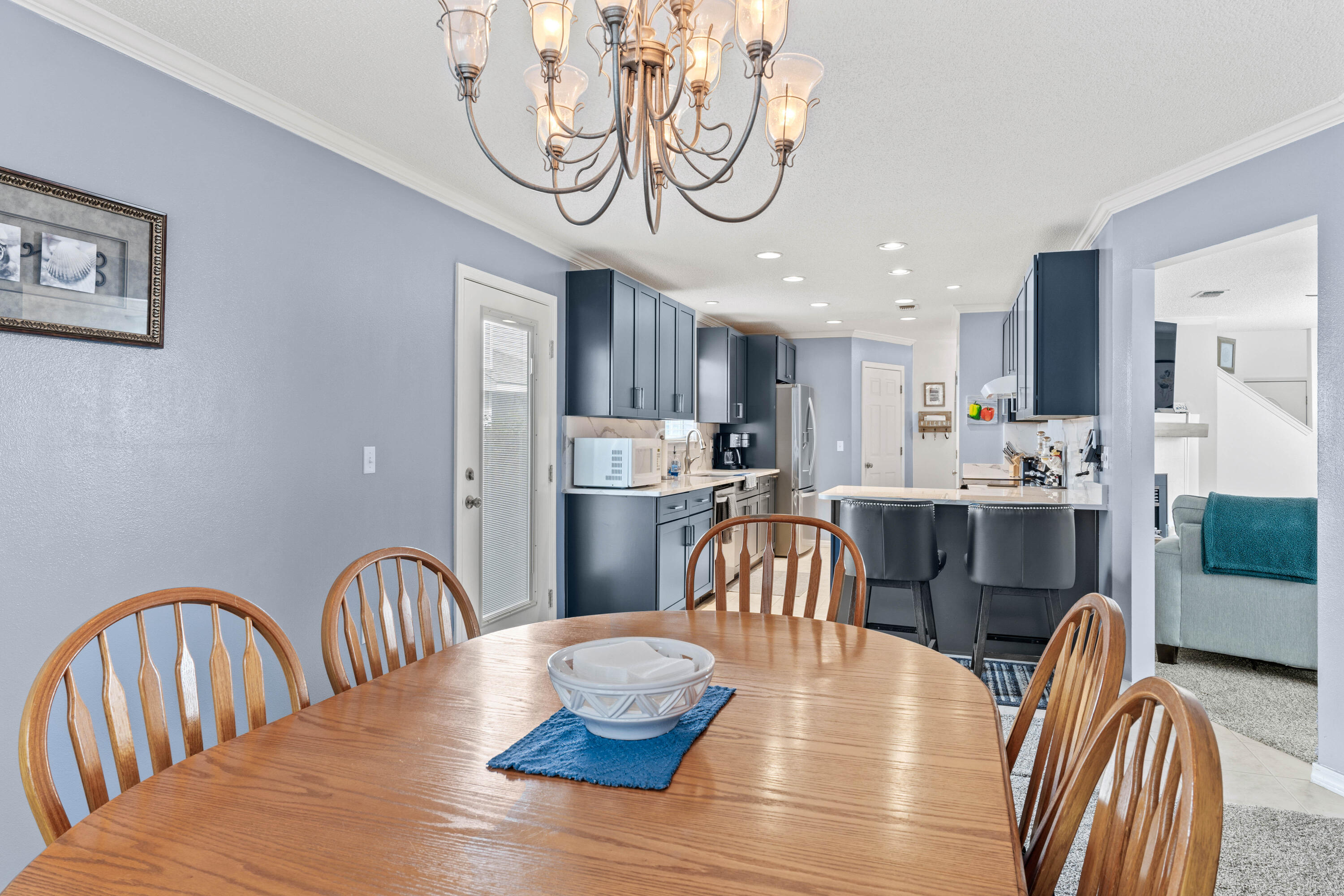 TWIN LAKES - Residential