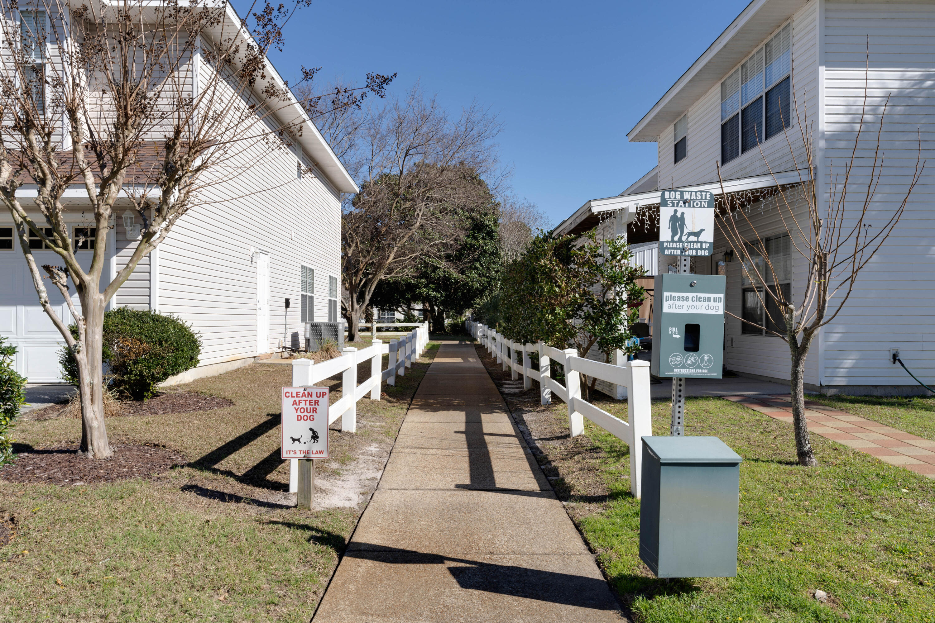 TWIN LAKES - Residential