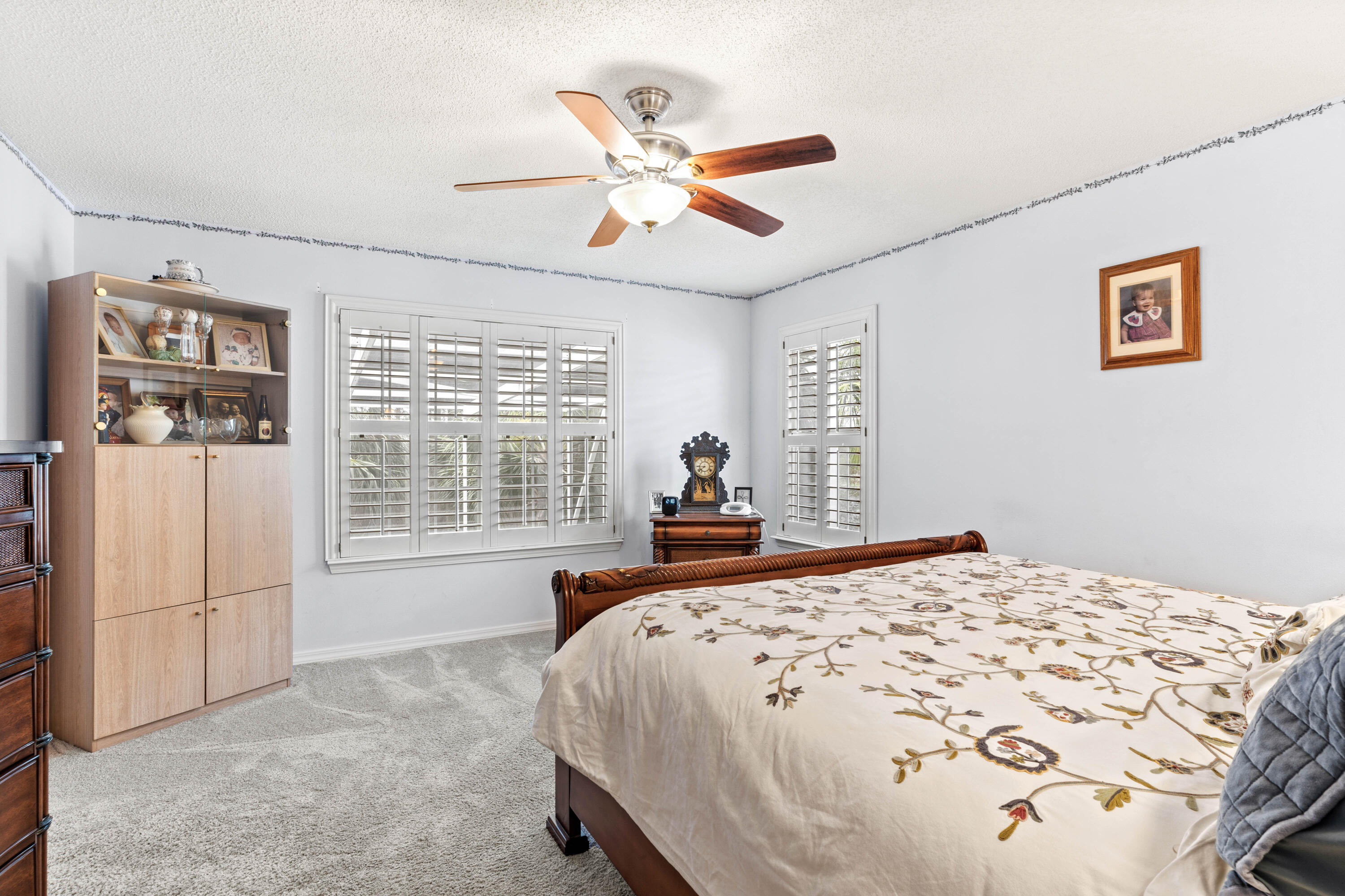 TWIN LAKES - Residential