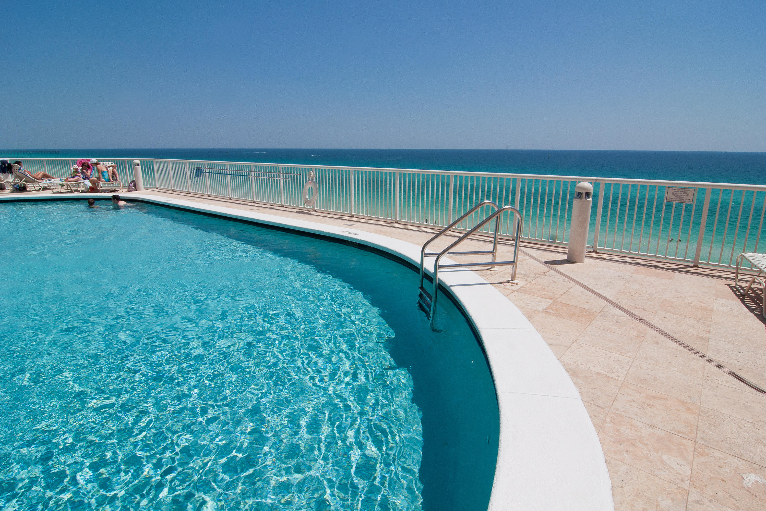 PALAZZO CONDOMINIUM - Residential