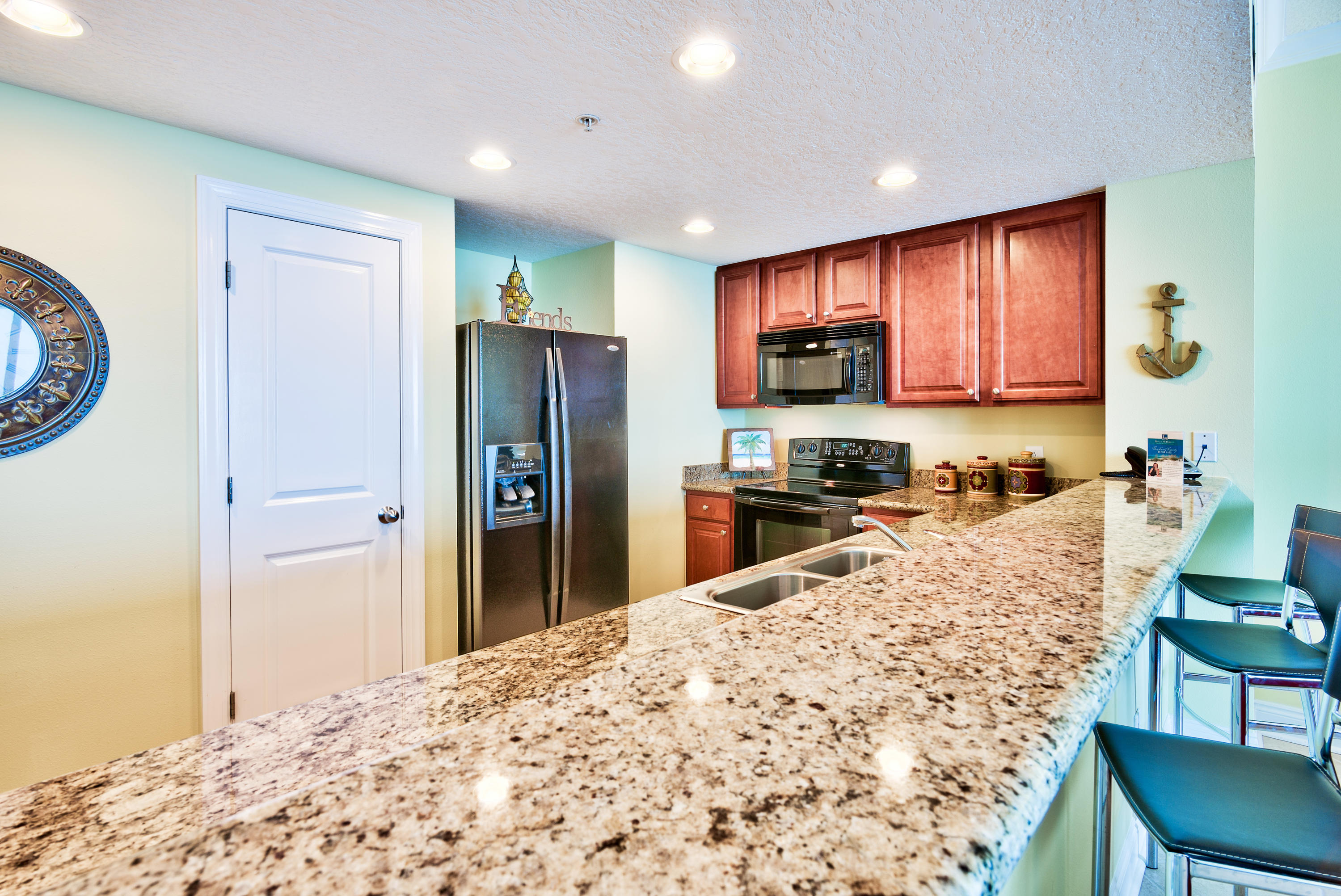 PALAZZO CONDOMINIUM - Residential