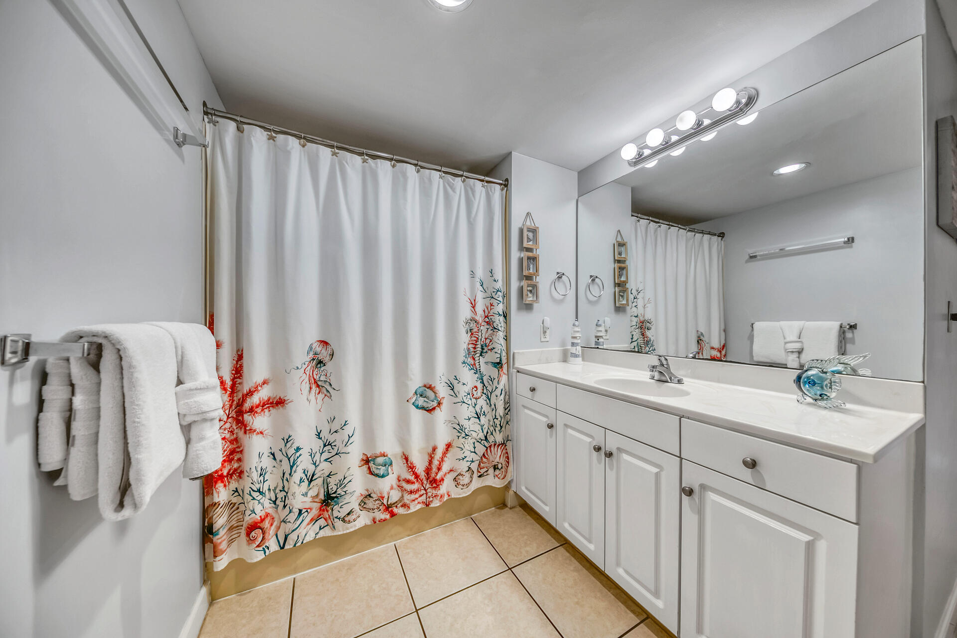 STERLING SHORES - Residential