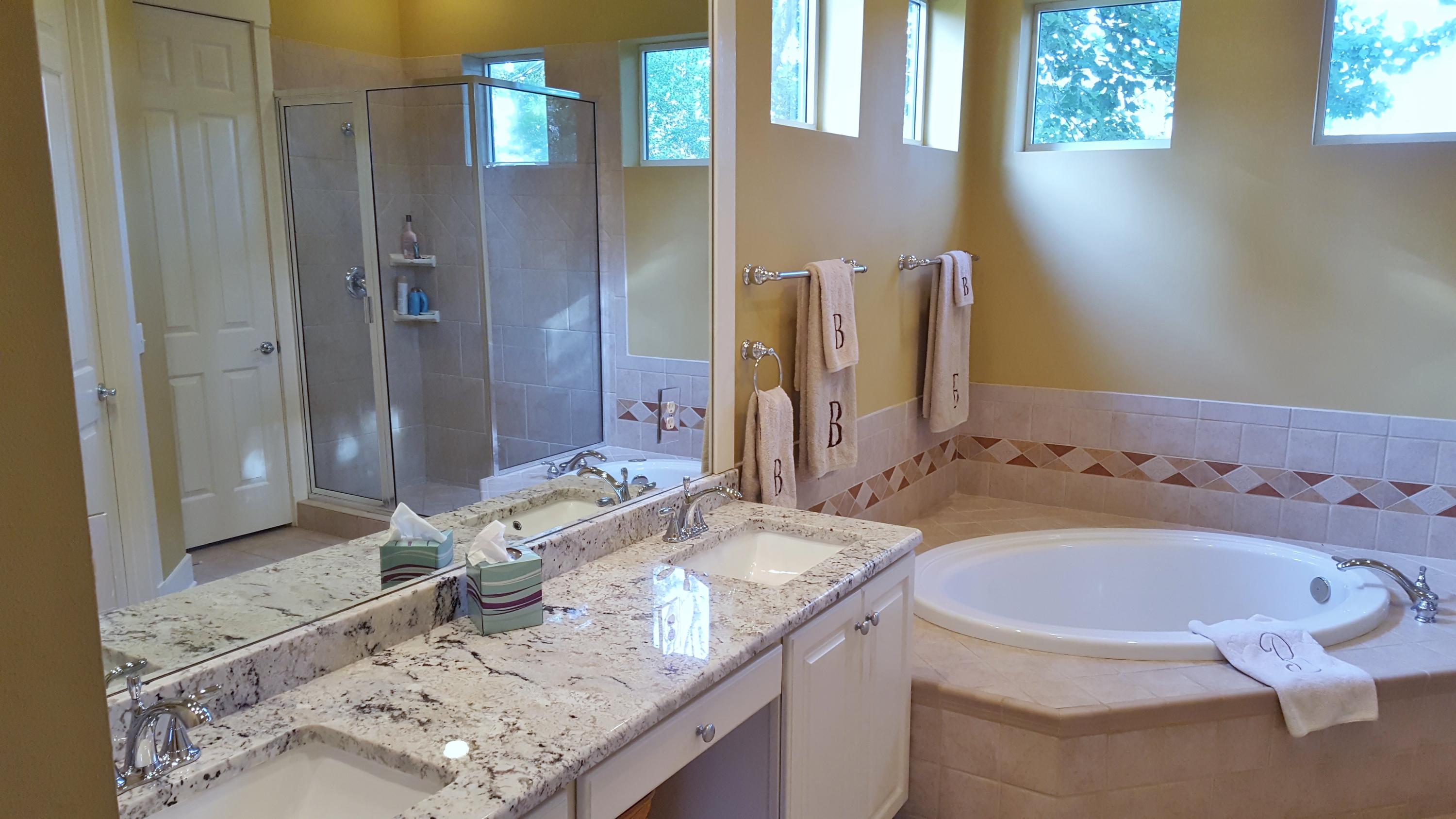 REGATTA BAY - Residential