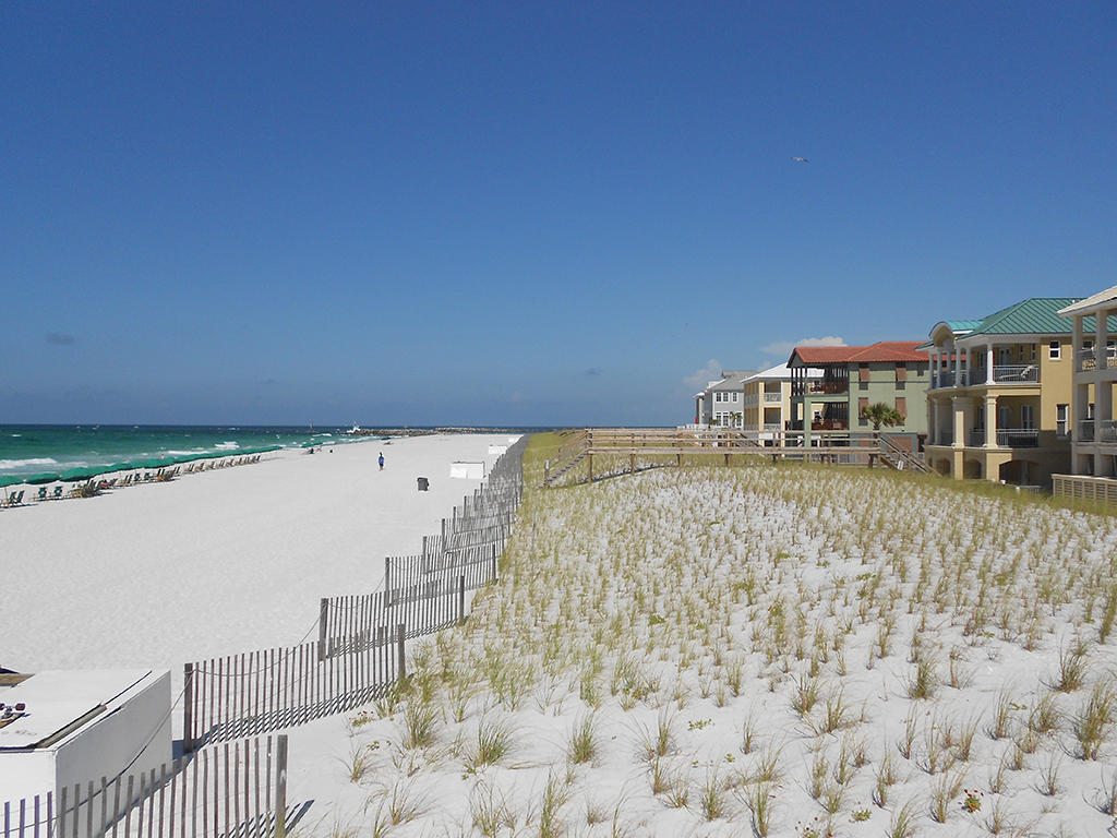 DESTIN POINTE - Residential