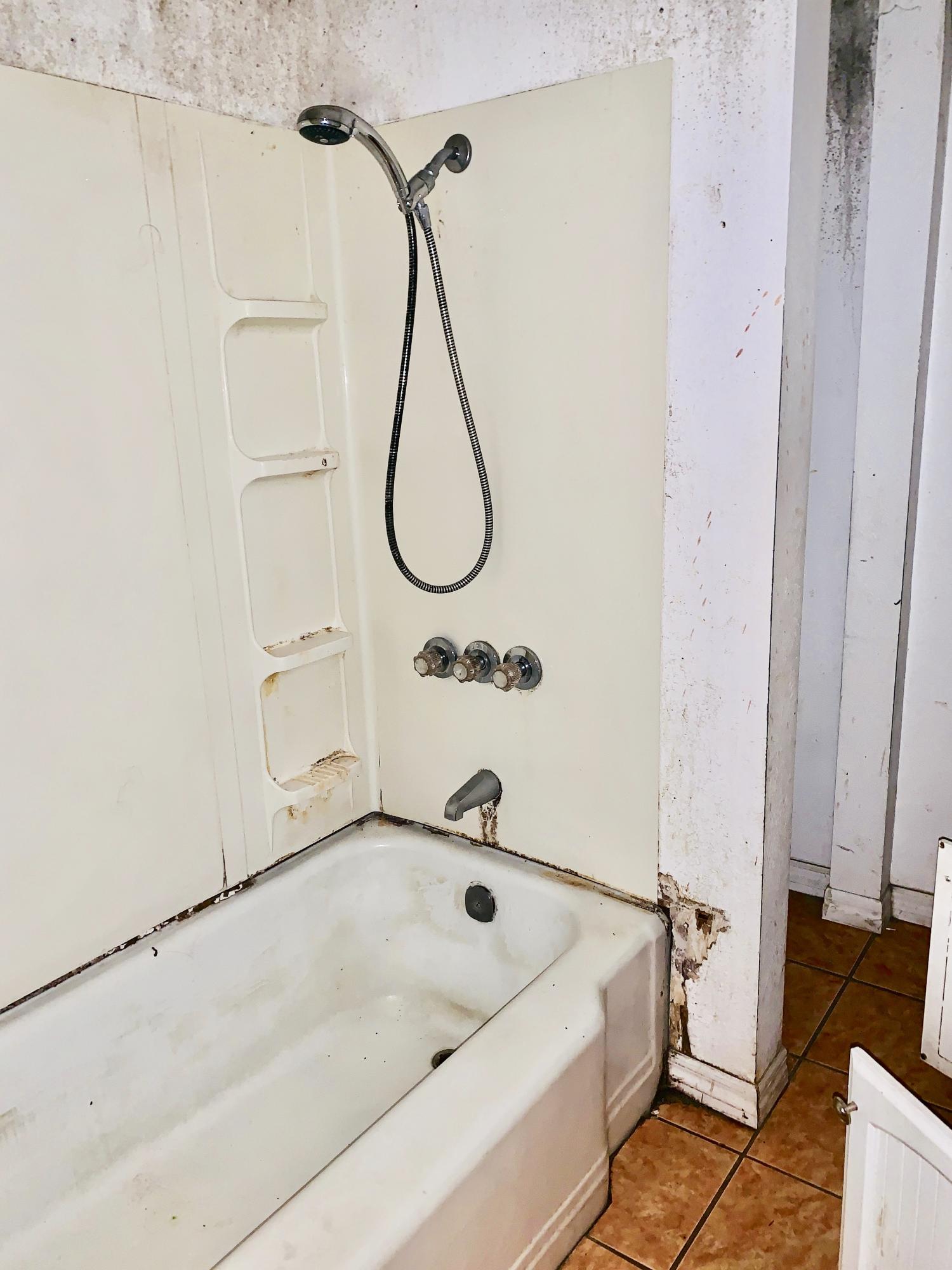 VALPARAISO PINECREST 6 - Residential