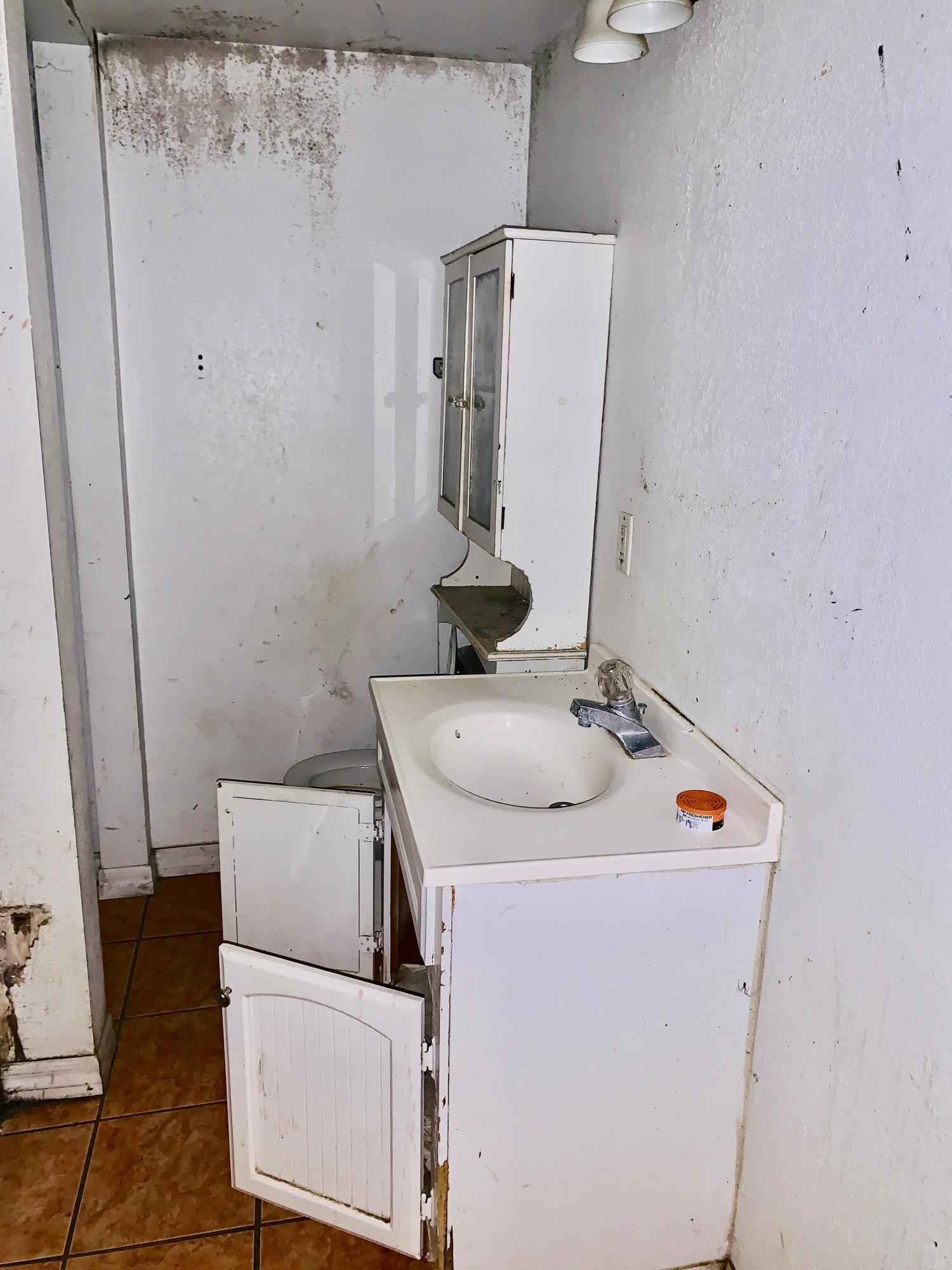 VALPARAISO PINECREST 6 - Residential