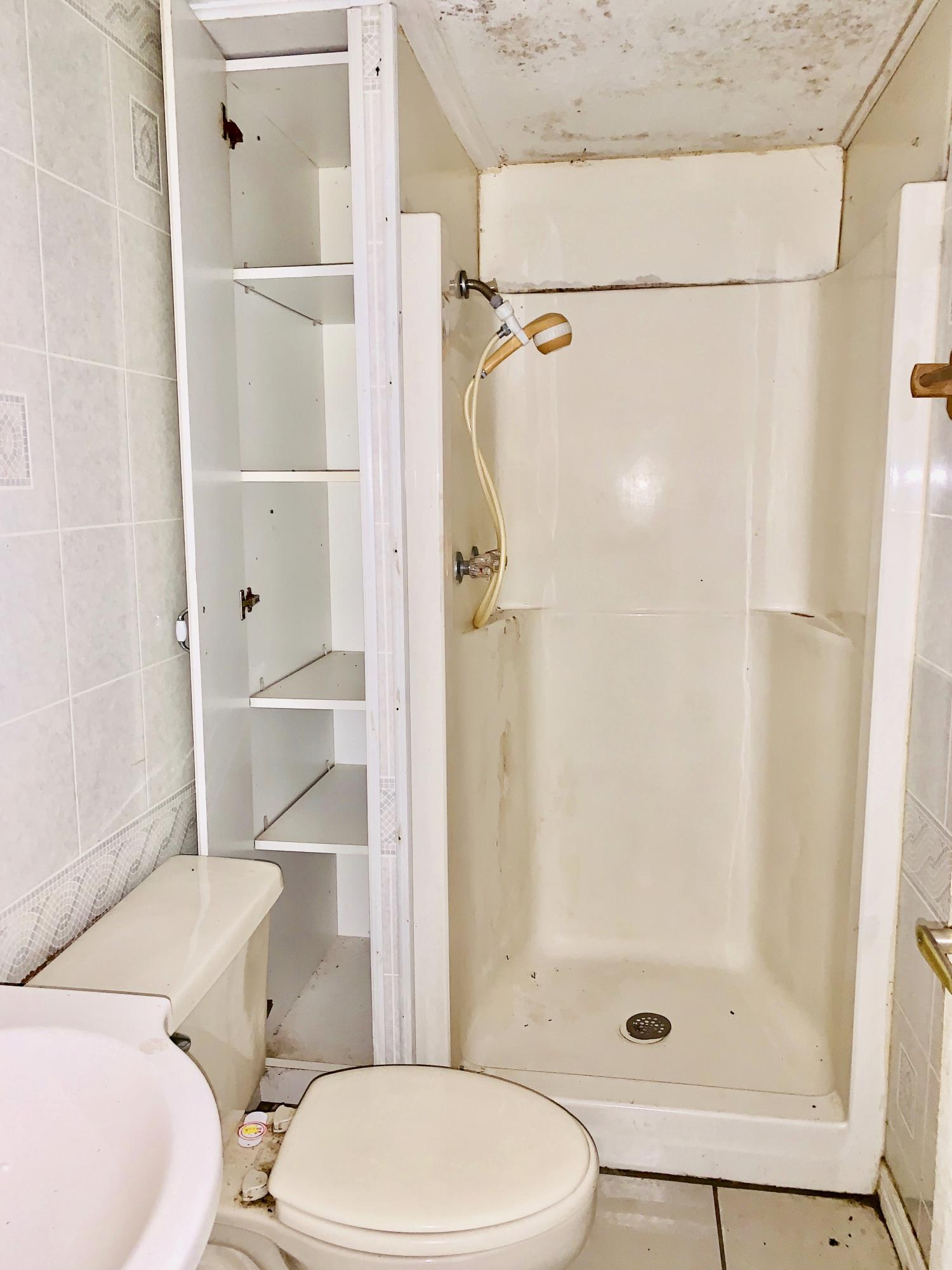 VALPARAISO PINECREST 6 - Residential