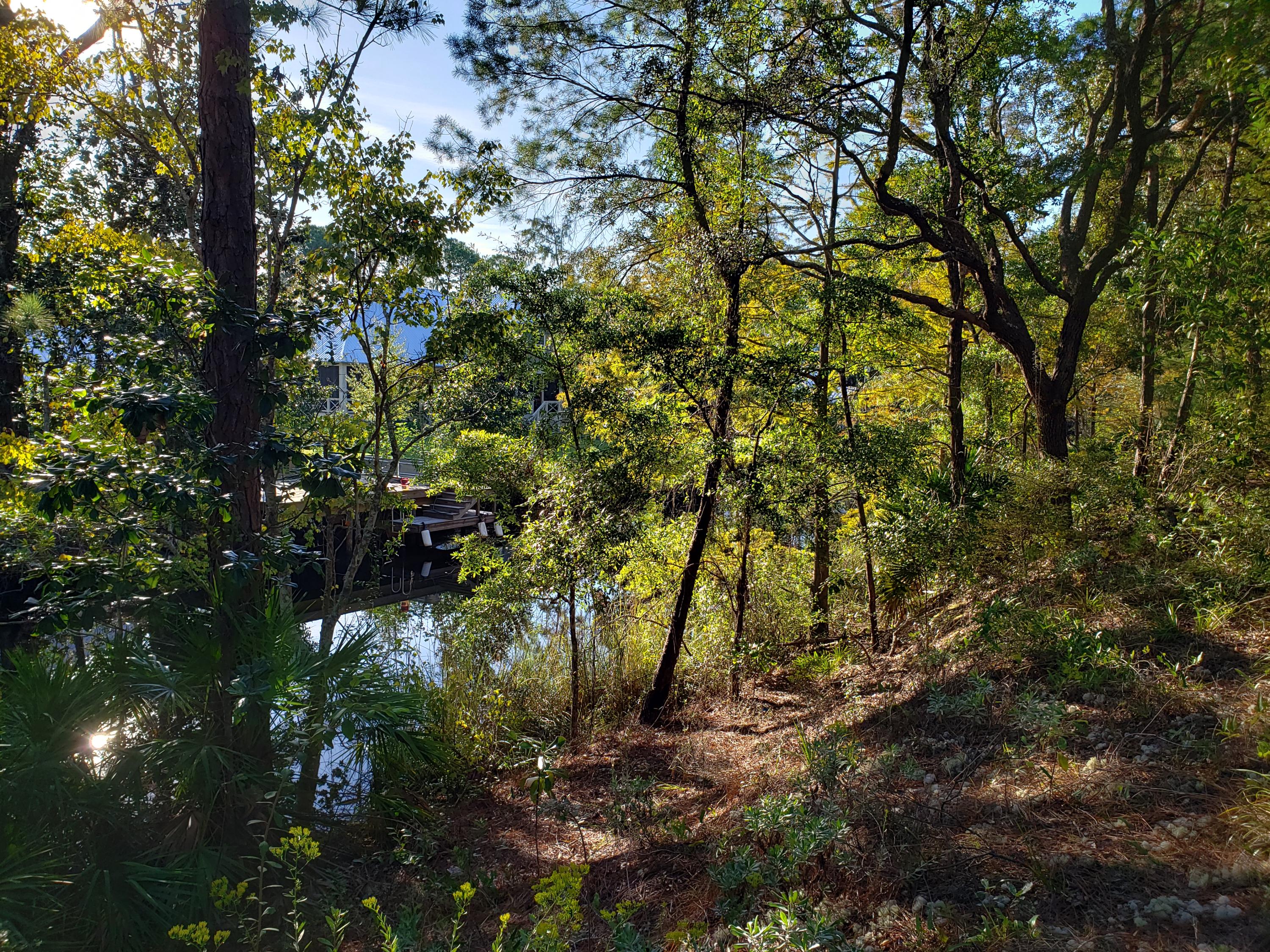 Daughettes 1st Addition - Land