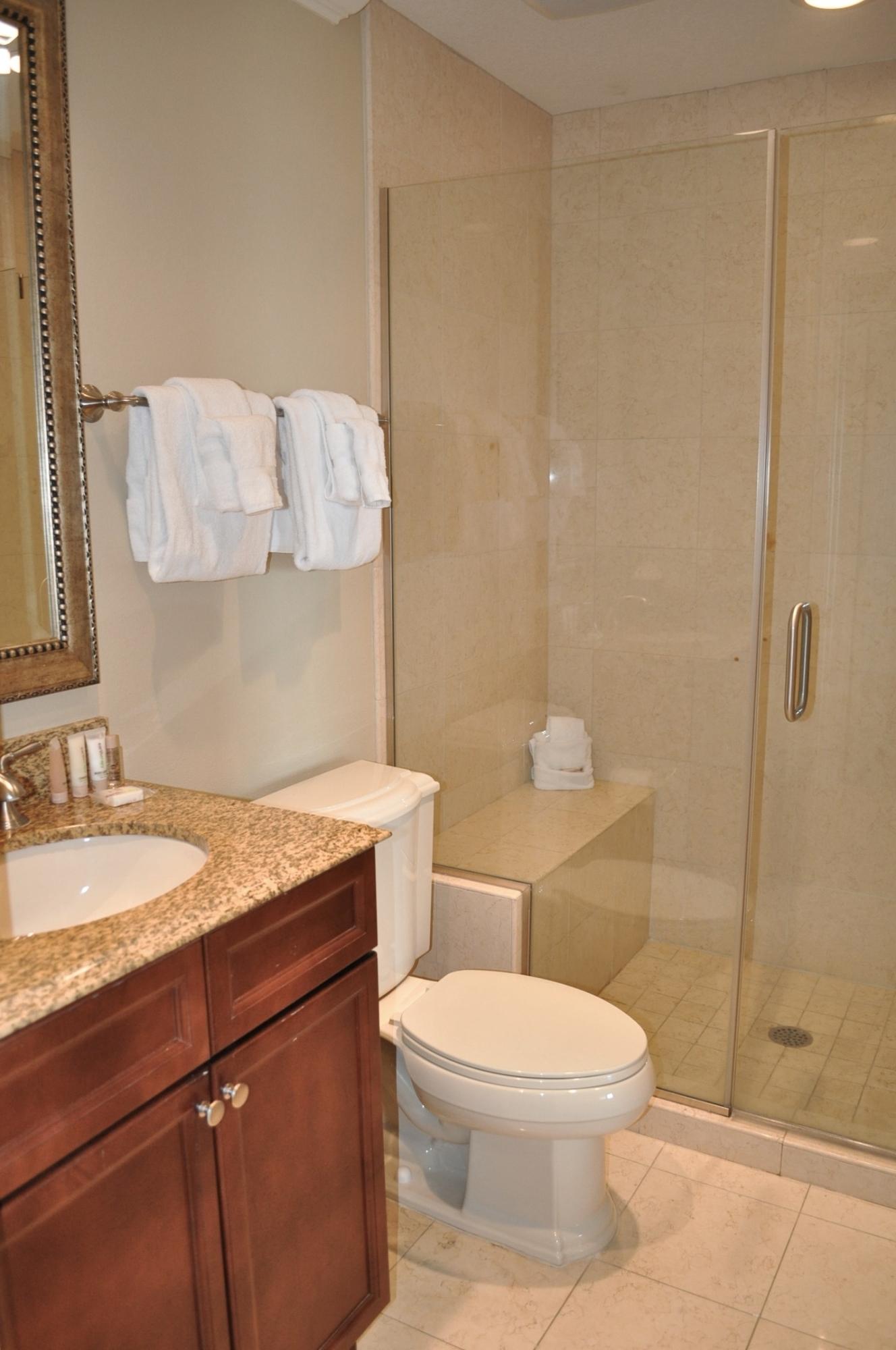 EMERALD GRANDE - Residential