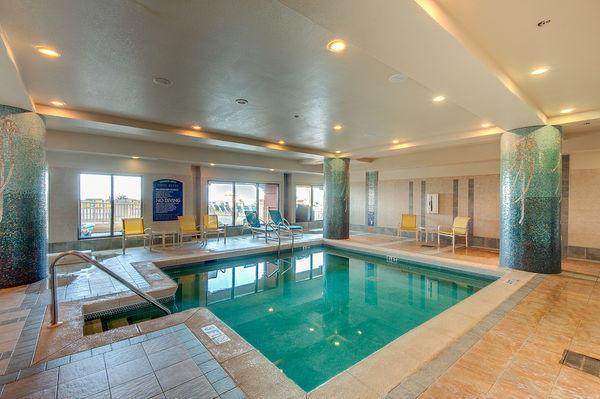 EMERALD GRANDE - Residential