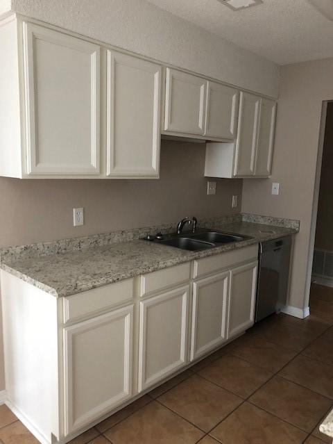 COVENTRY CORNERS - Residential