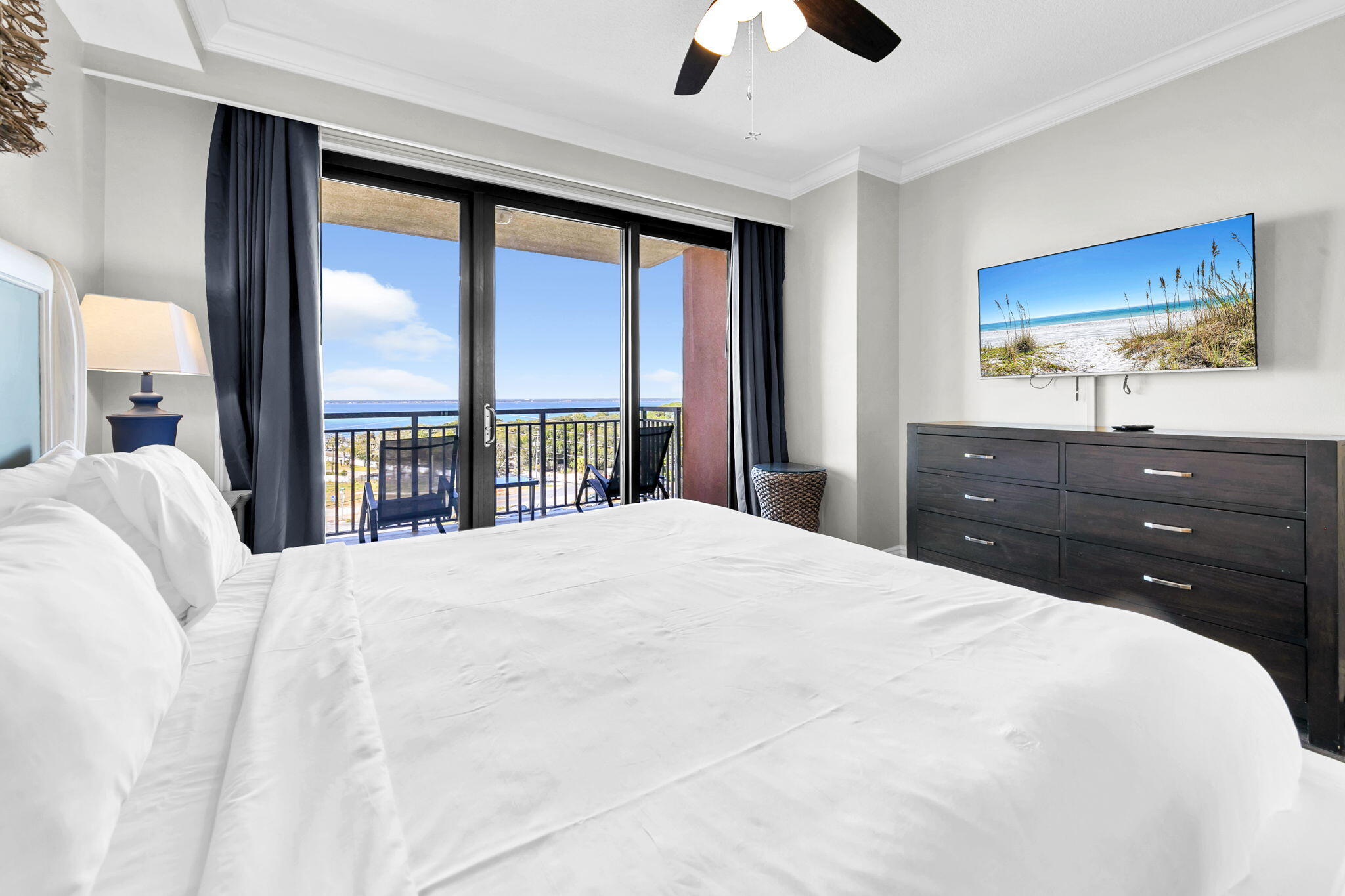 EMERALD GRANDE - Residential