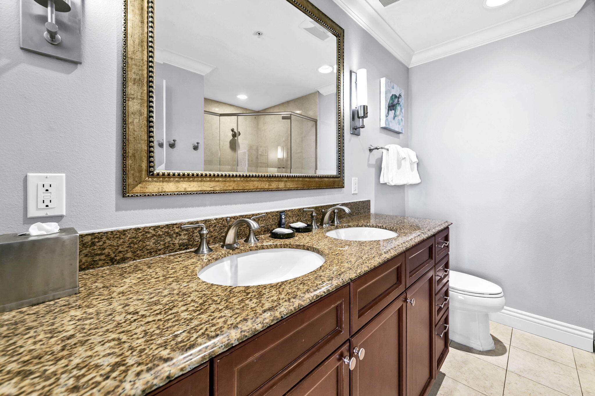 EMERALD GRANDE - Residential