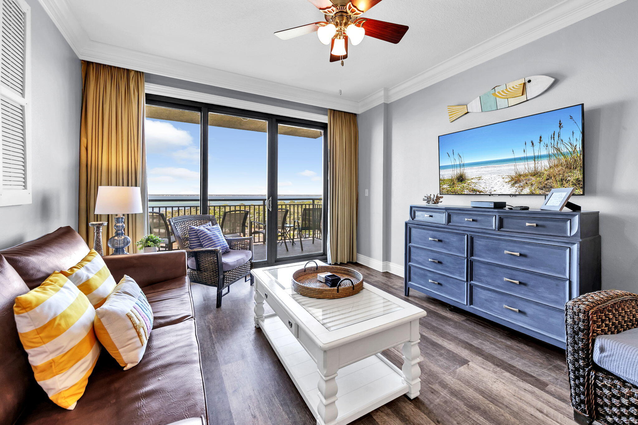 EMERALD GRANDE - Residential