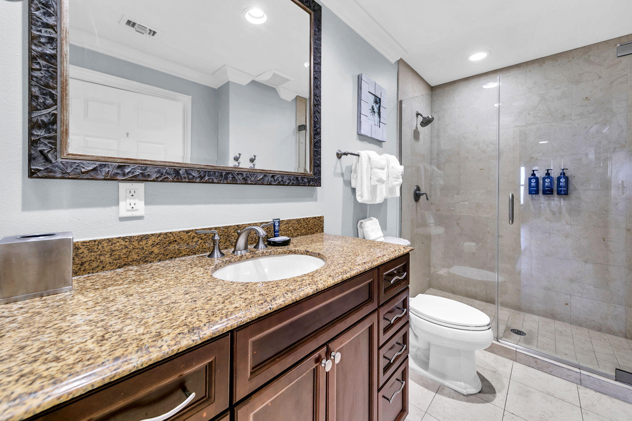 EMERALD GRANDE - Residential