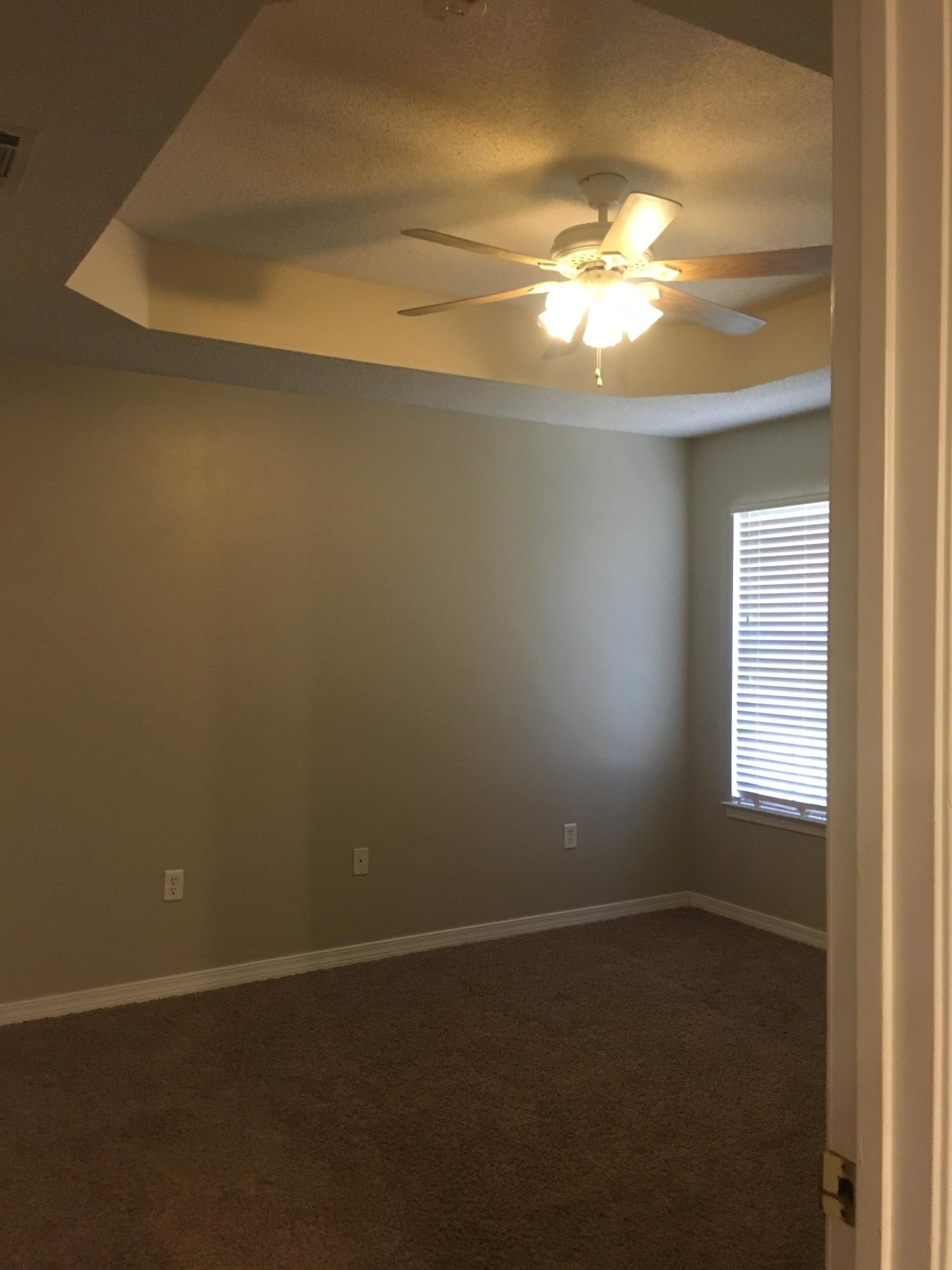 TOWN OF CRESTVIEW - Residential