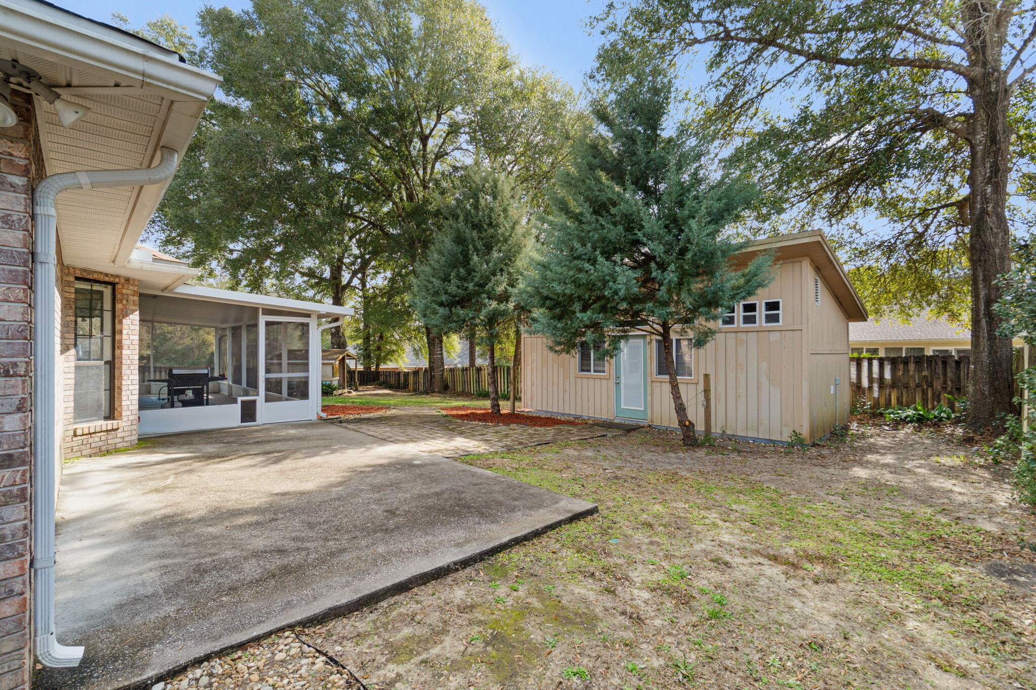 LAKESIDE EAST - Residential