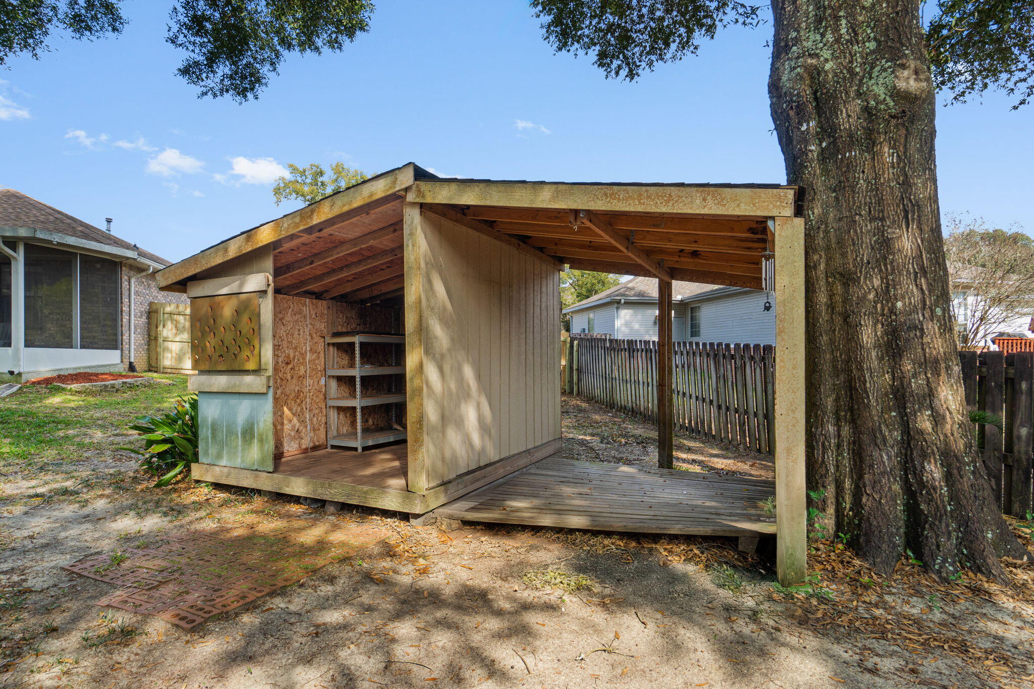 LAKESIDE EAST - Residential