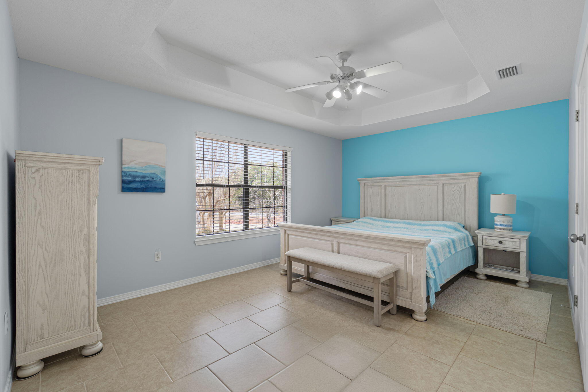 LAKESIDE EAST - Residential