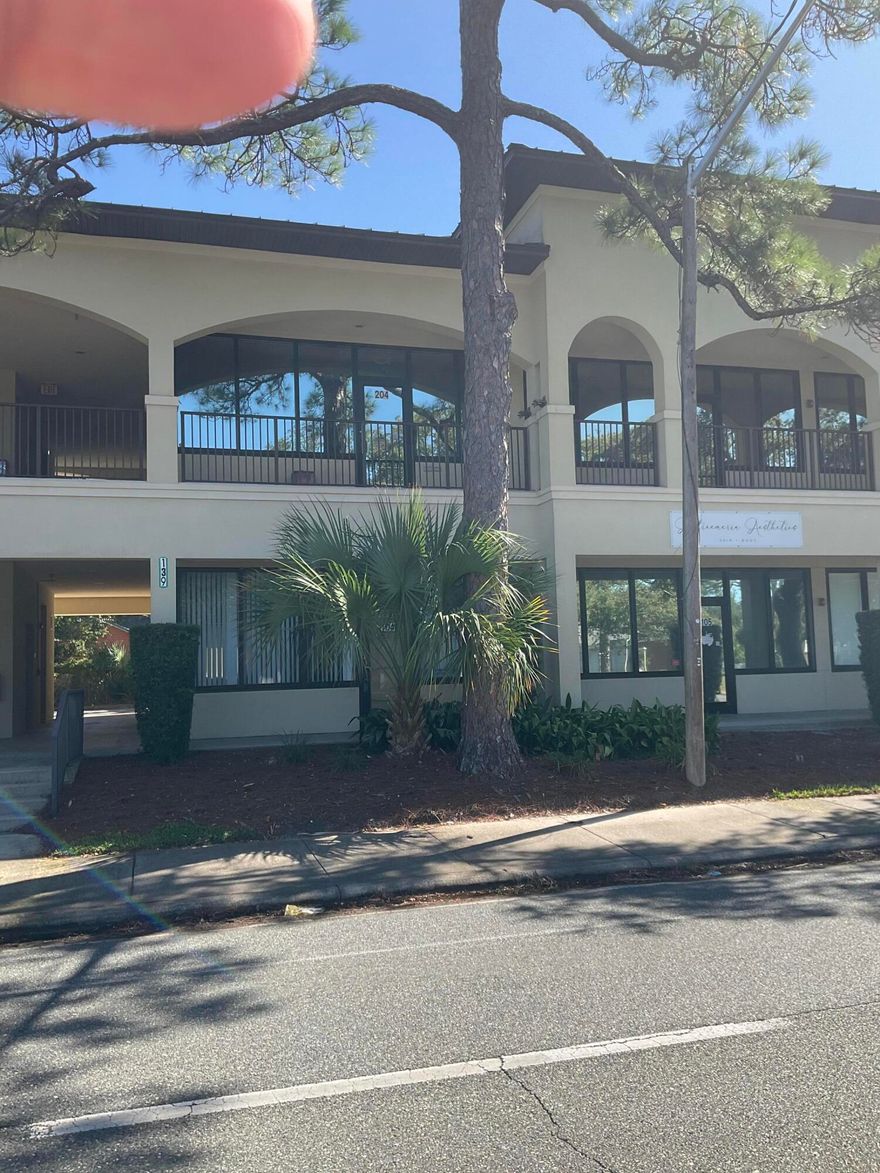 .This approximately 1600sf unit has high visablity to heavily traveled artery of Fort Walton Beach. The Professional stance of this building draws attention with beautiful land scaping. An abundance of parking flanks the north and east of the structure. Rear delivery access adds to the convenience. Unit  104 is wide open and freshly painted. Unit 105 is finished out as a Day Spa with a shower , 2 large treatment rooms, break rook and lots of storage Spaces are separate now but can be easily joined together.