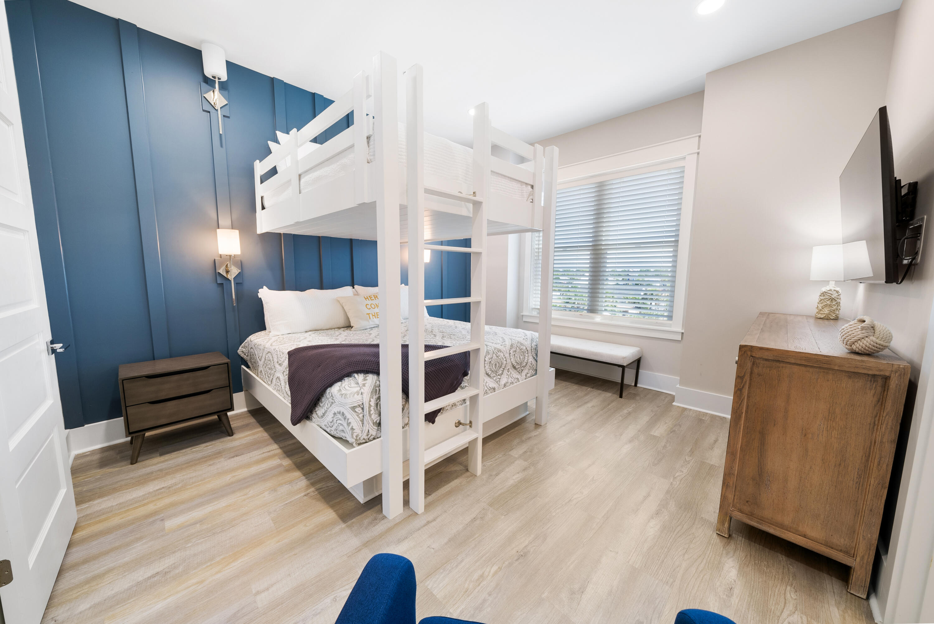CRESCENT BEACH UNIT 1 - Residential