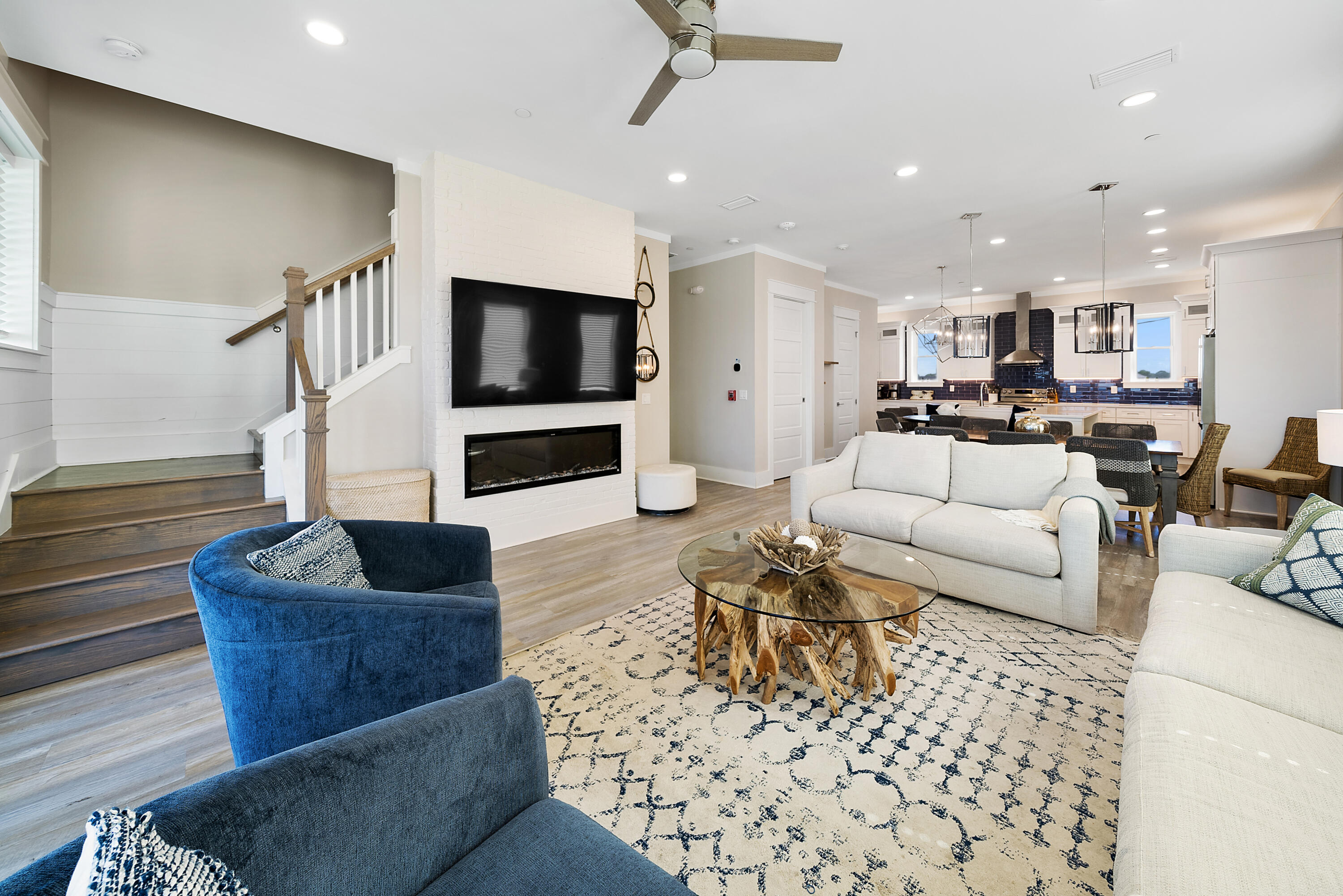CRESCENT BEACH UNIT 1 - Residential