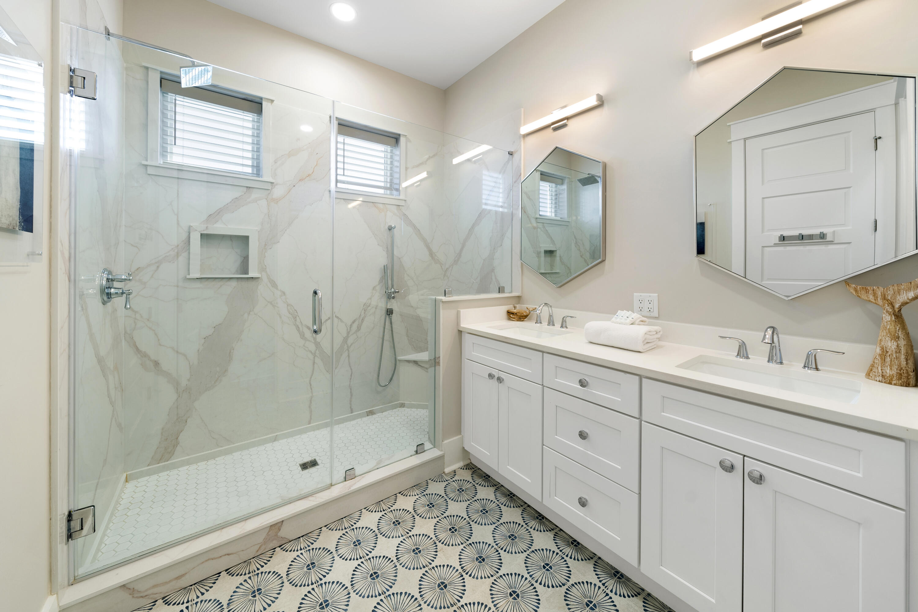 CRESCENT BEACH UNIT 1 - Residential