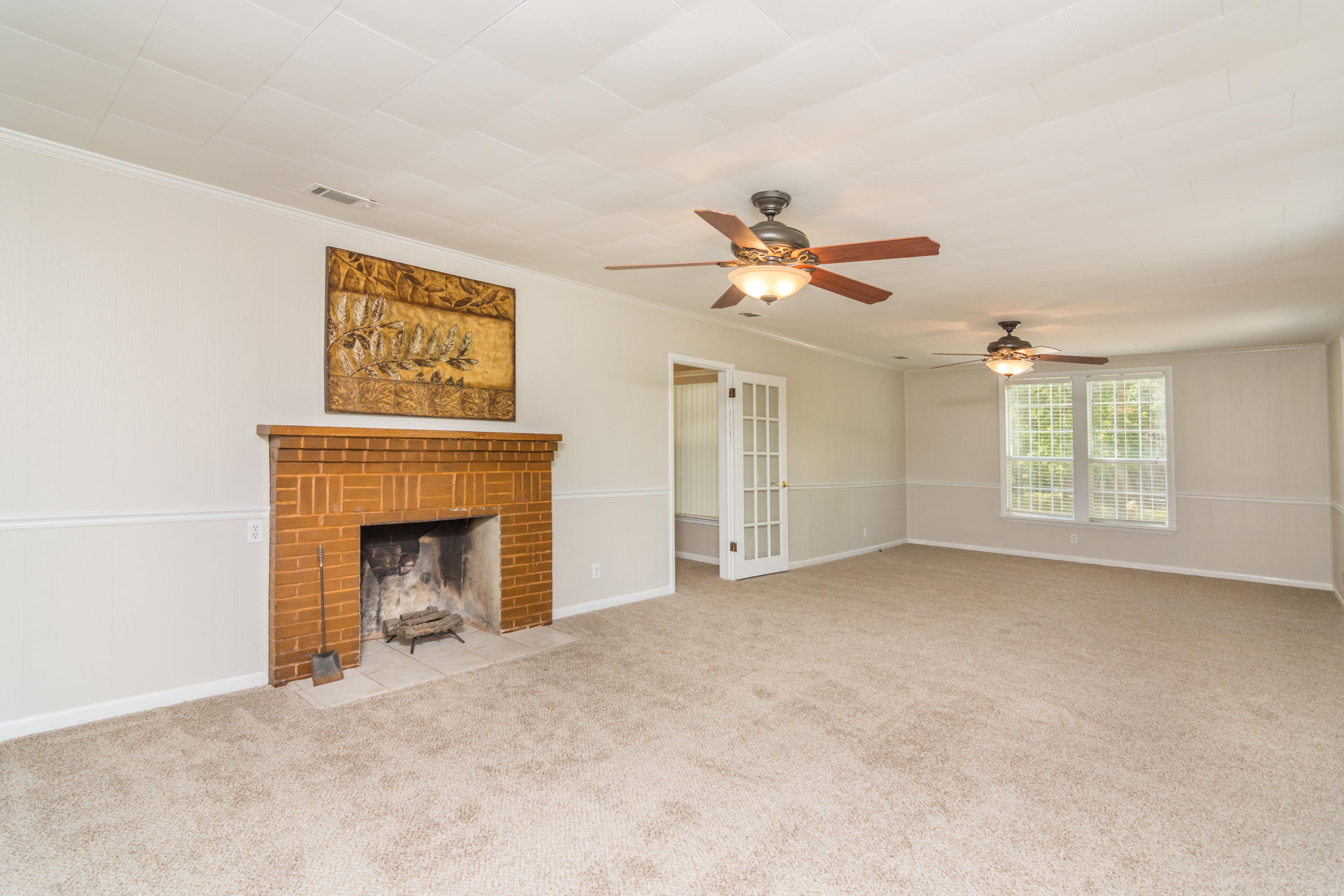 LAUREL HILL - Residential