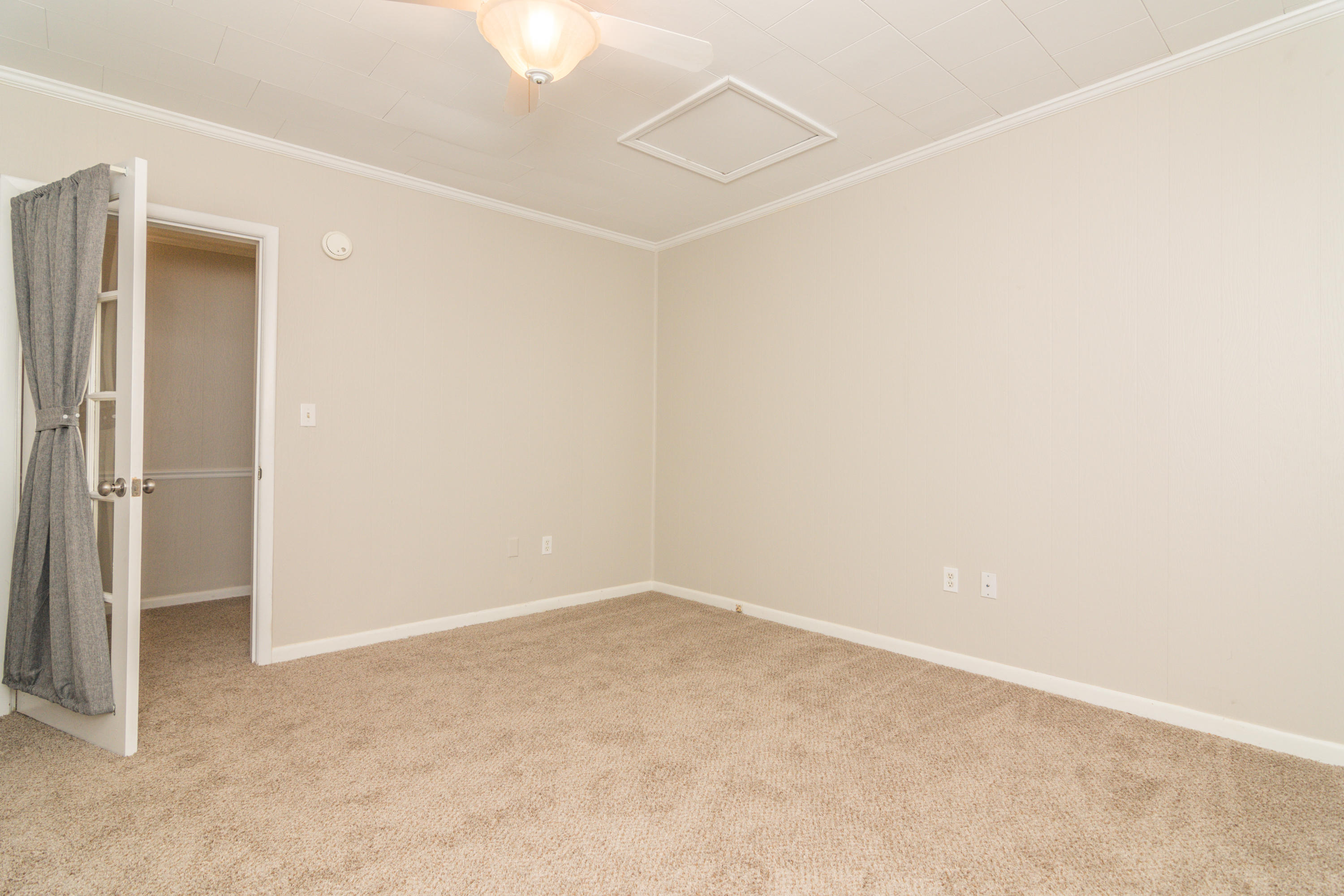 LAUREL HILL - Residential