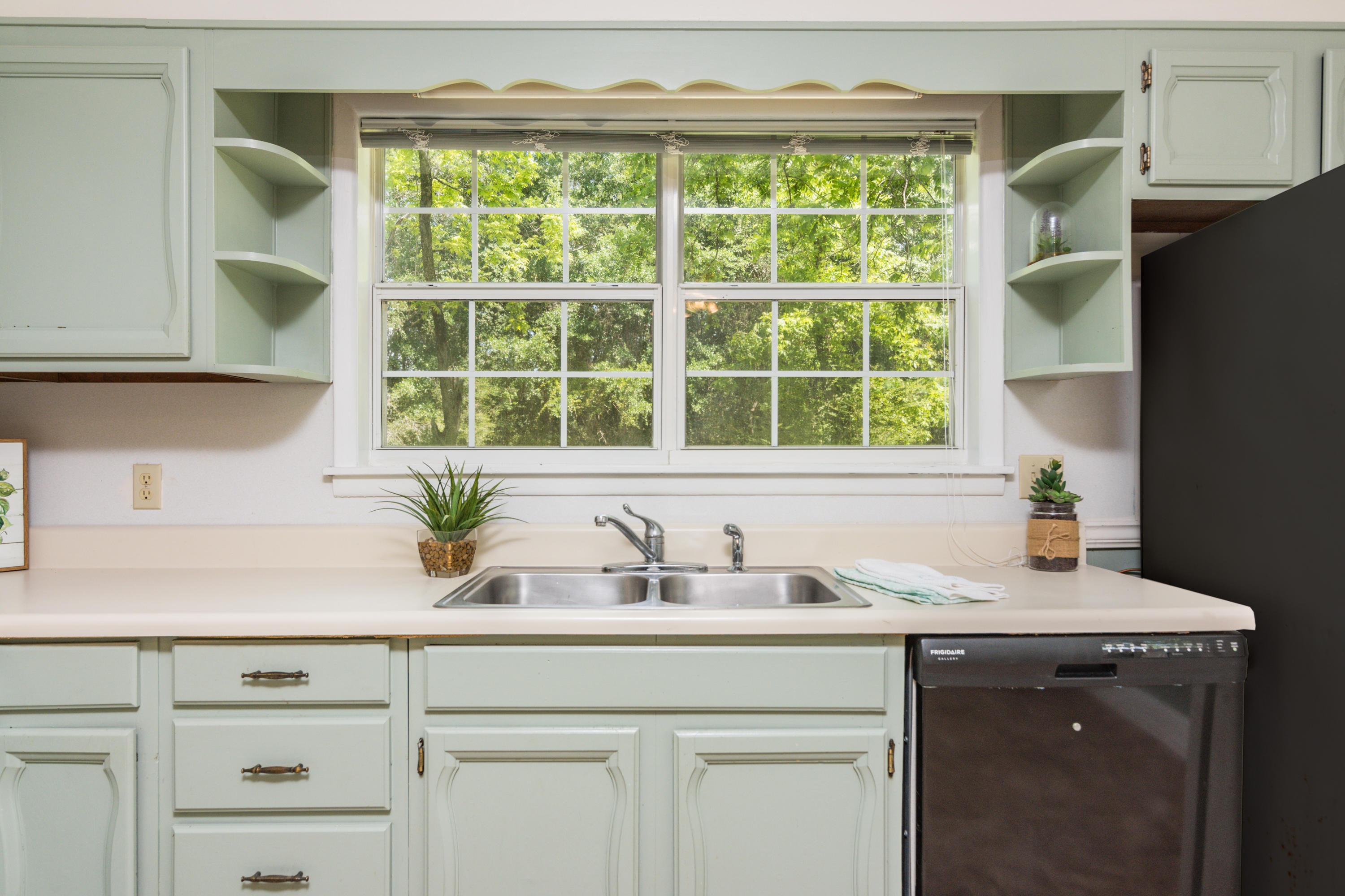 LAUREL HILL - Residential