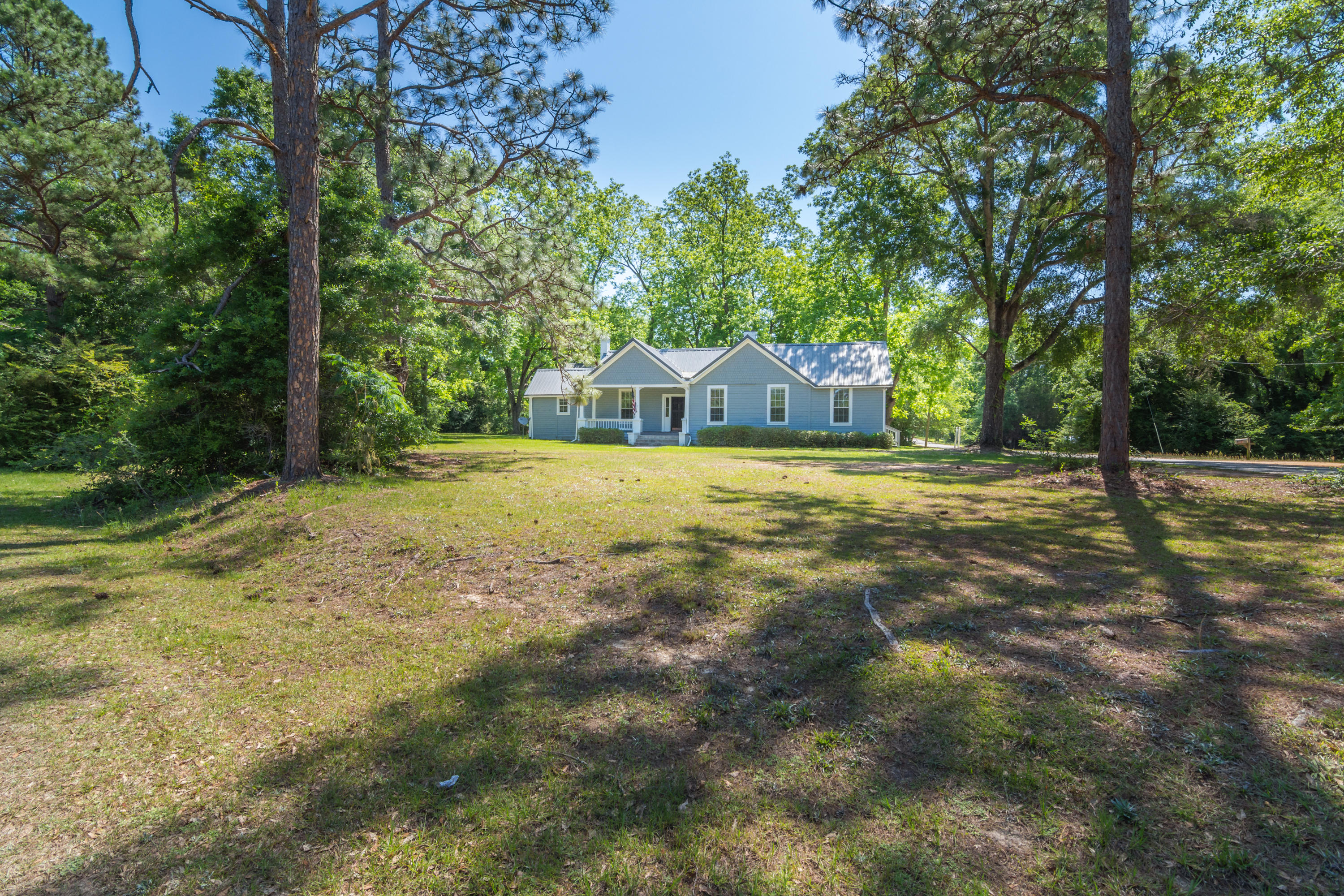 LAUREL HILL - Residential