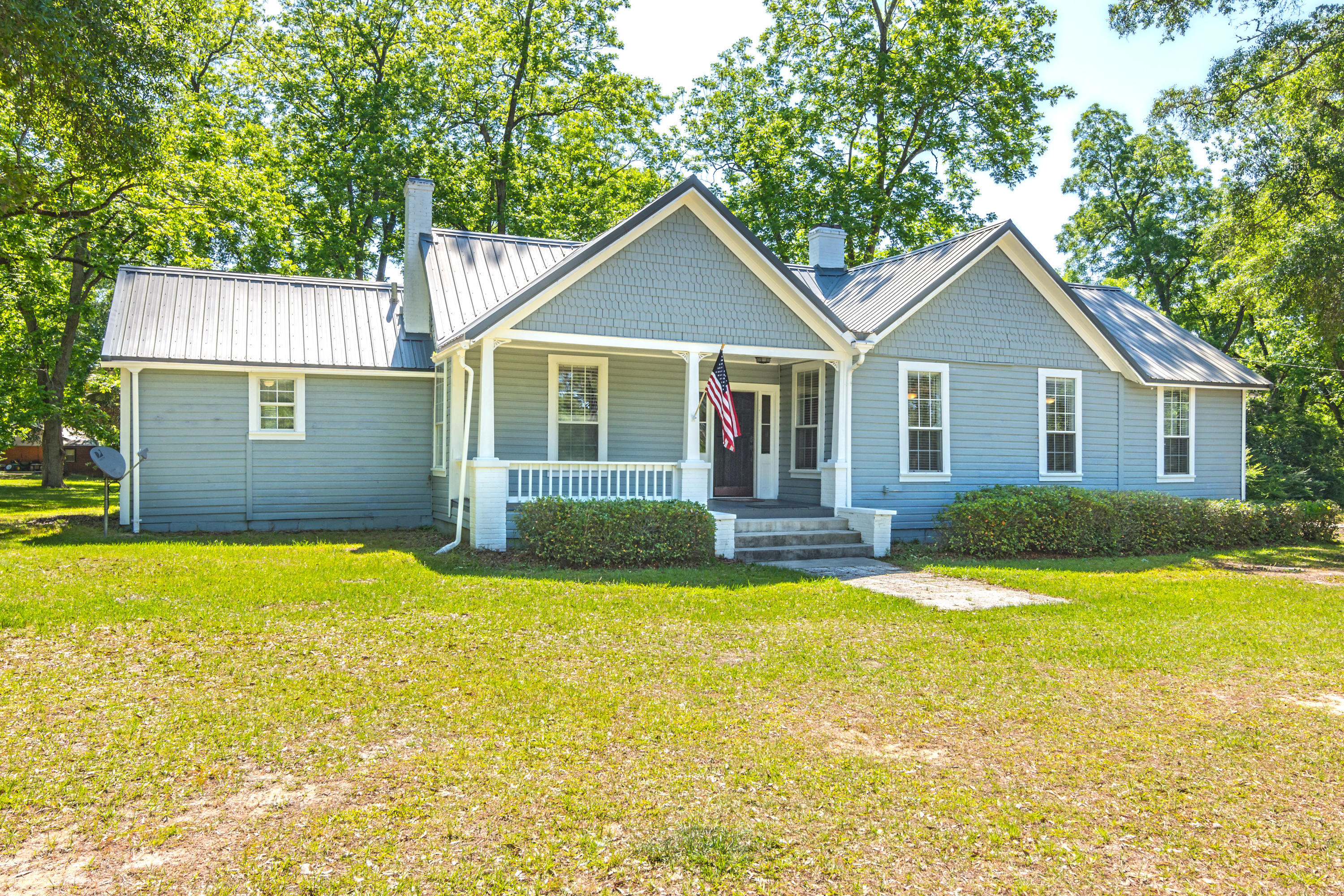 LAUREL HILL - Residential