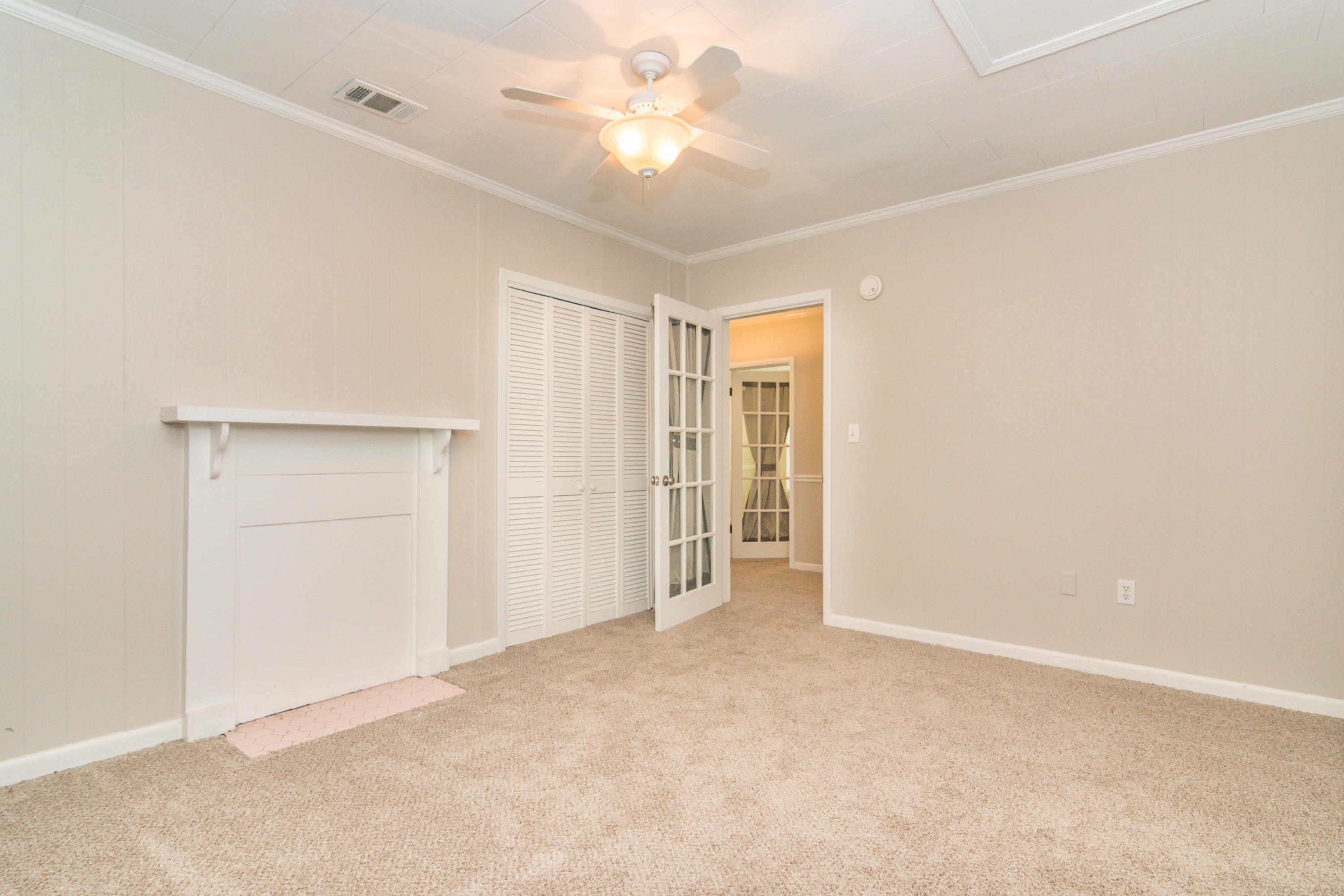 LAUREL HILL - Residential