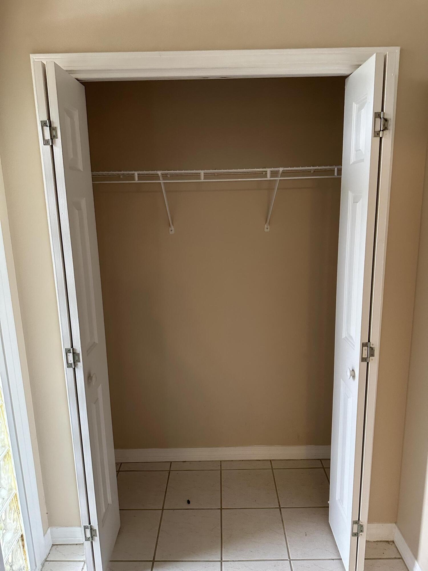 EMERALD BAY PH 1A - Residential Lease