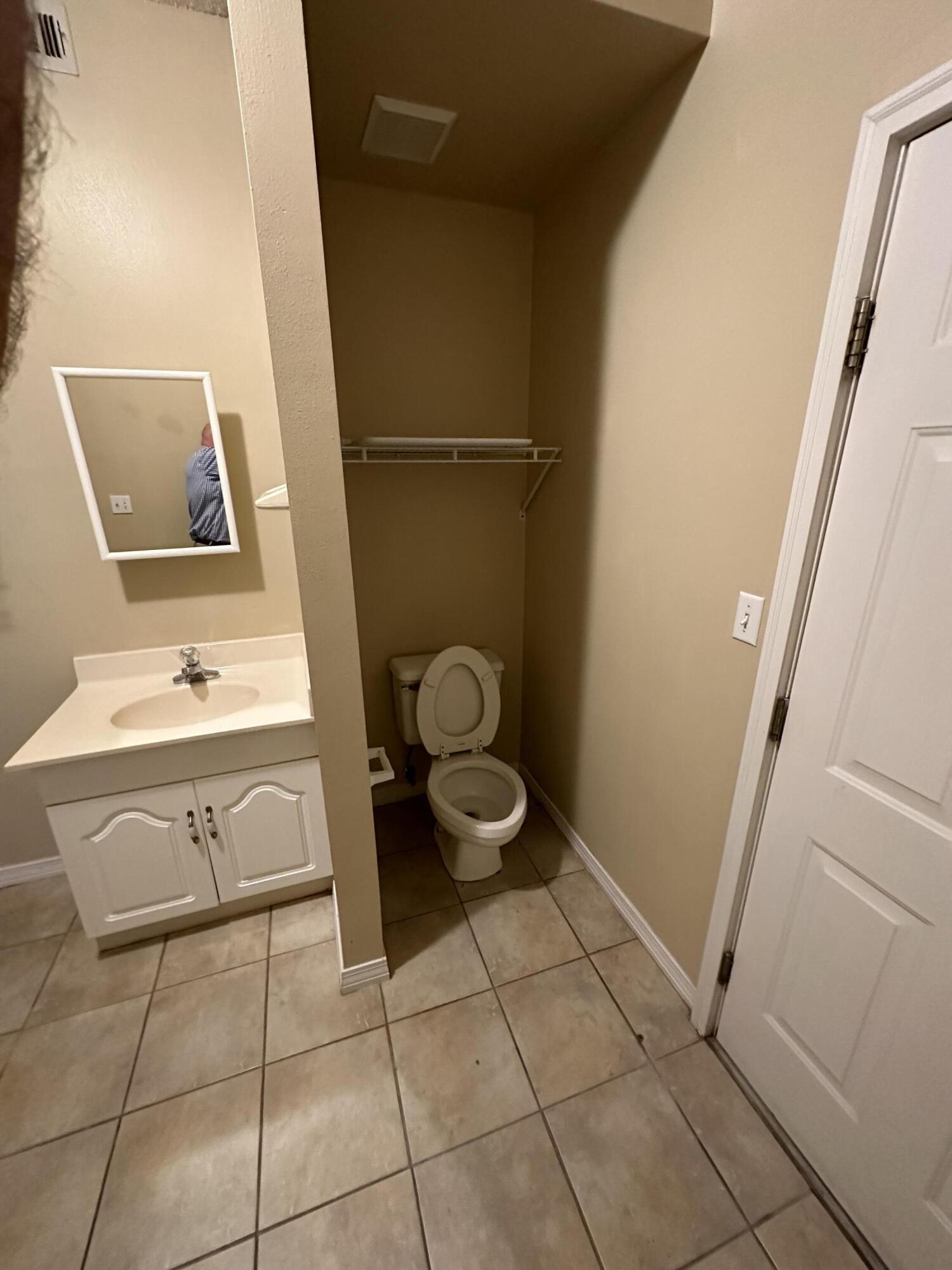 EMERALD BAY PH 1A - Residential Lease