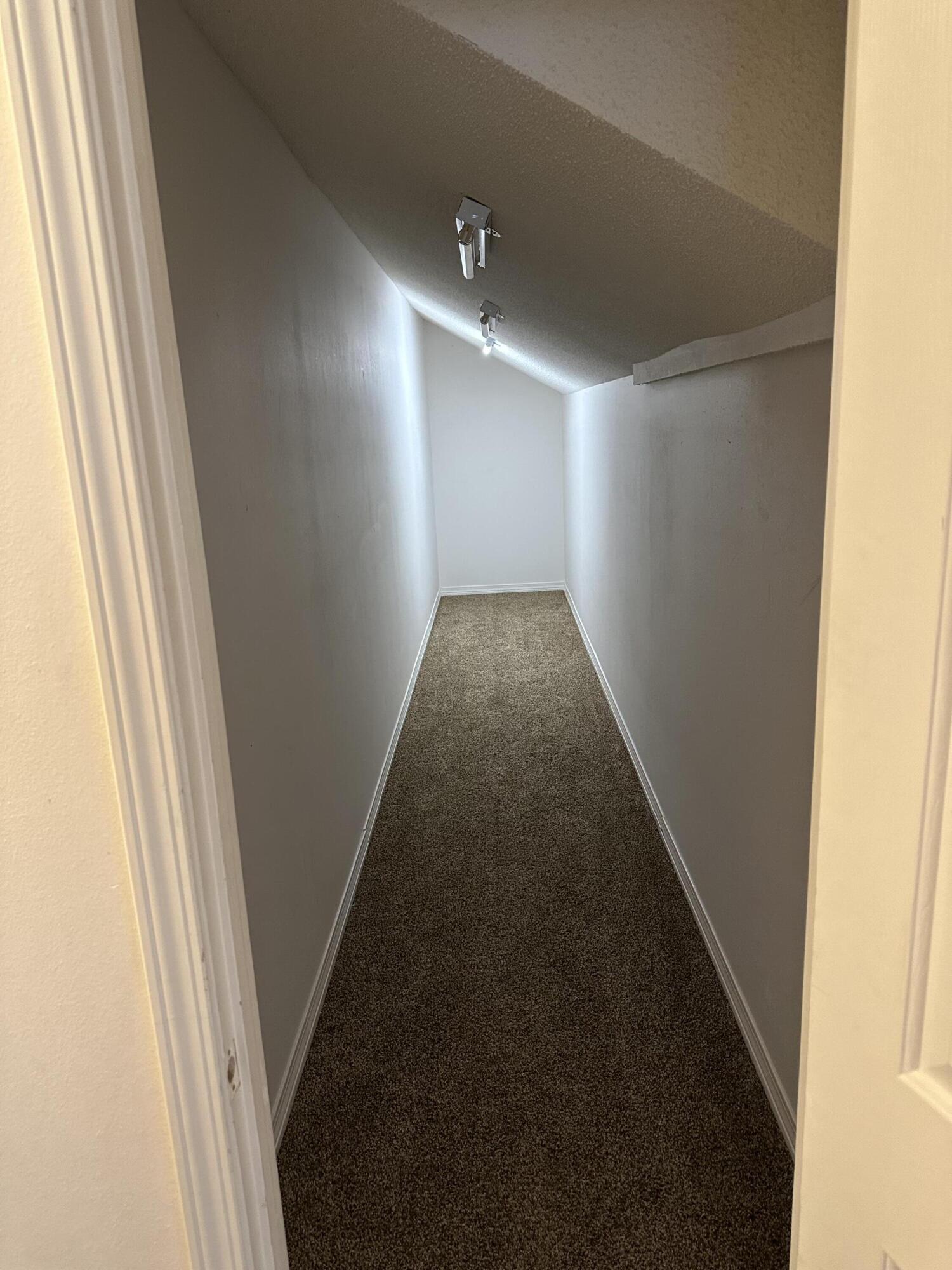 EMERALD BAY PH 1A - Residential Lease